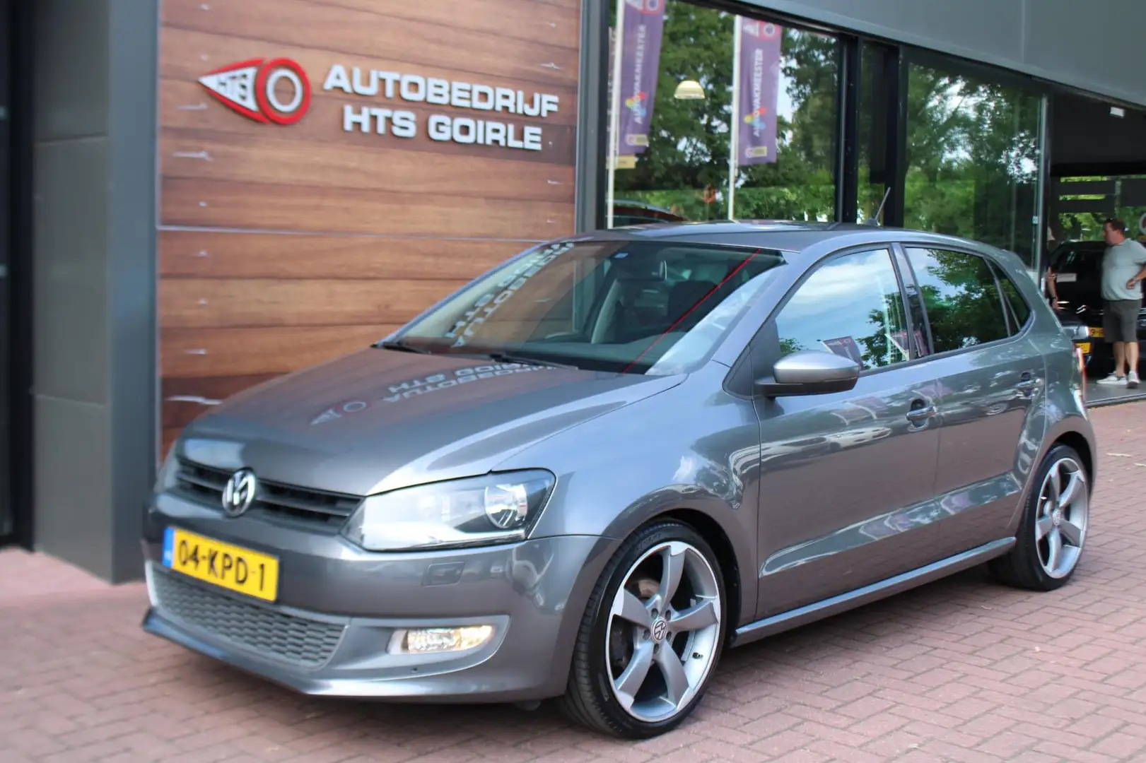 Volkswagen Polo 1.4-16V Highline Grijs - 1