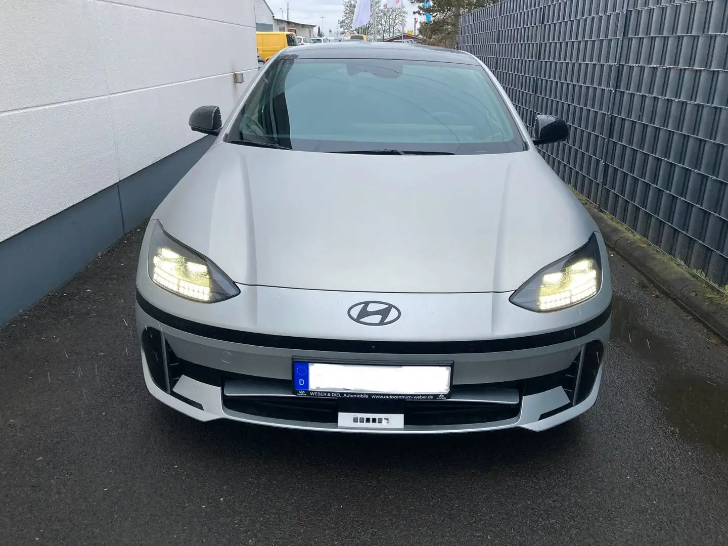 Hyundai IONIQ 6 "First Edition"+77,4kWh+4WD+PANO+KAMERA Gold - 2