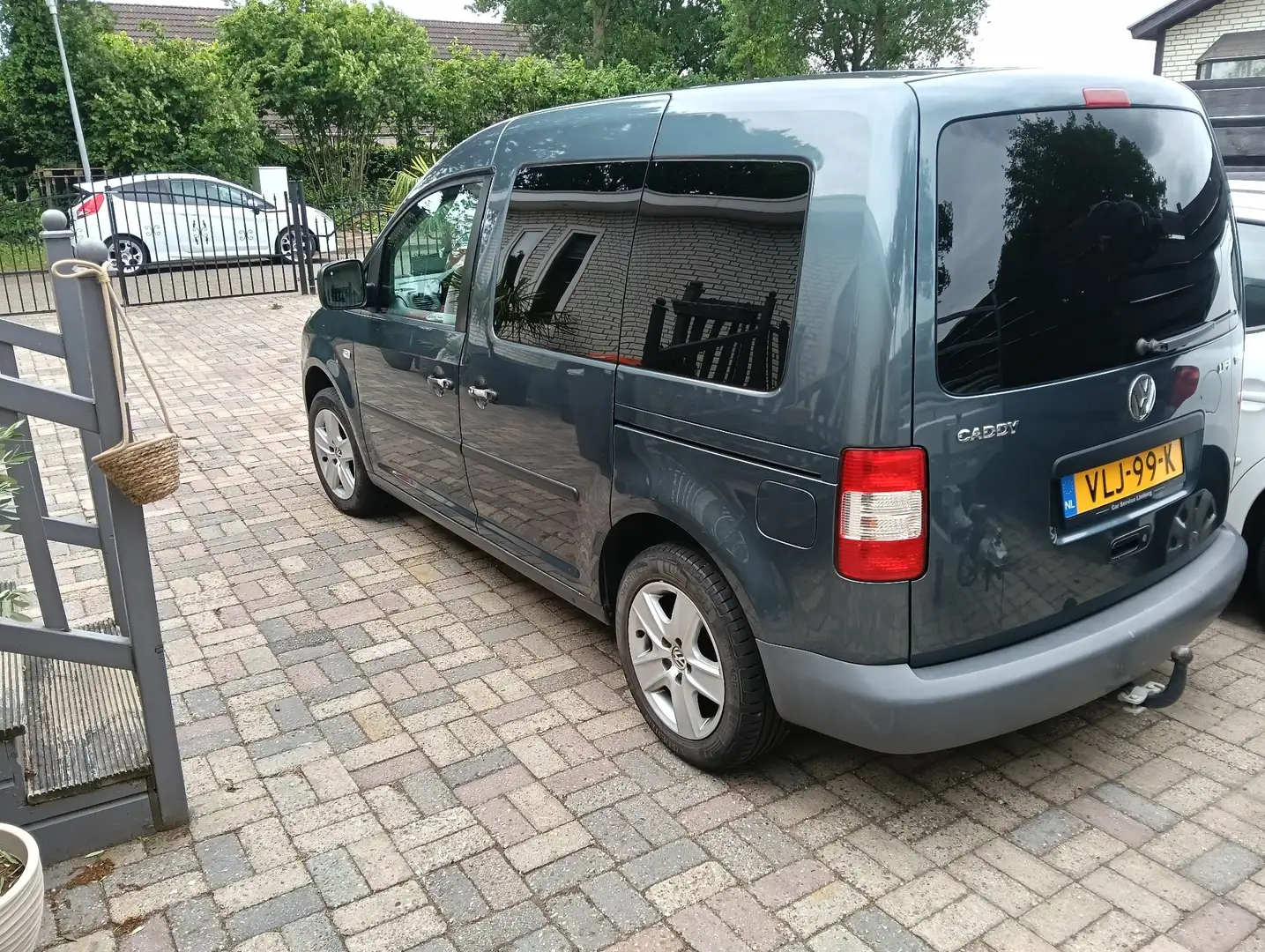 Volkswagen Caddy 1.6 850 kg. Gris - 1