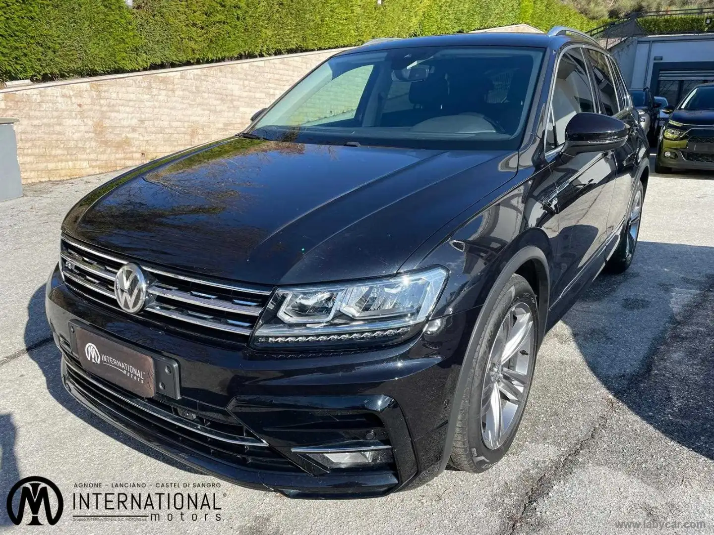 Volkswagen Tiguan 2.0 TDI Sport BMT R-LINE Nero - 1