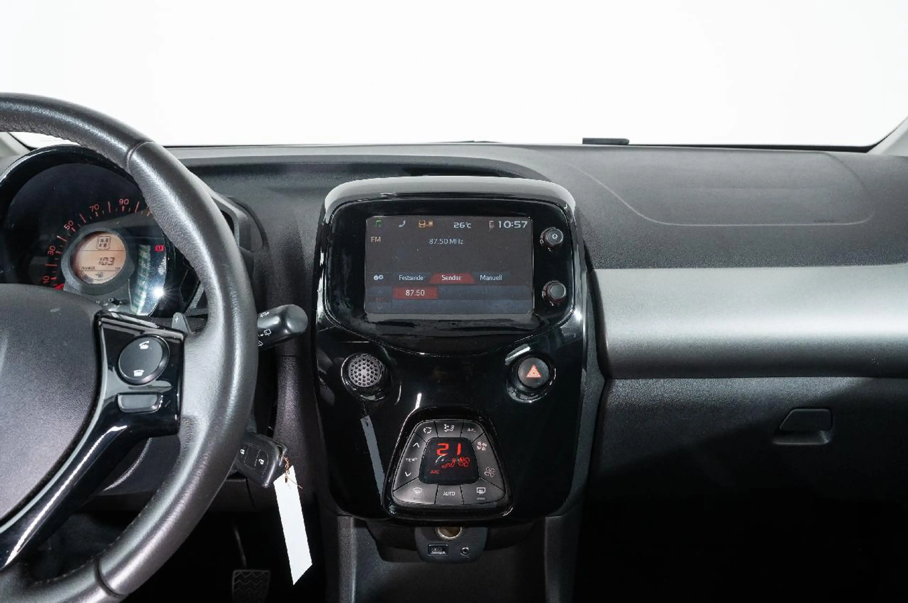 Citroen C1 Shine — photo 15
