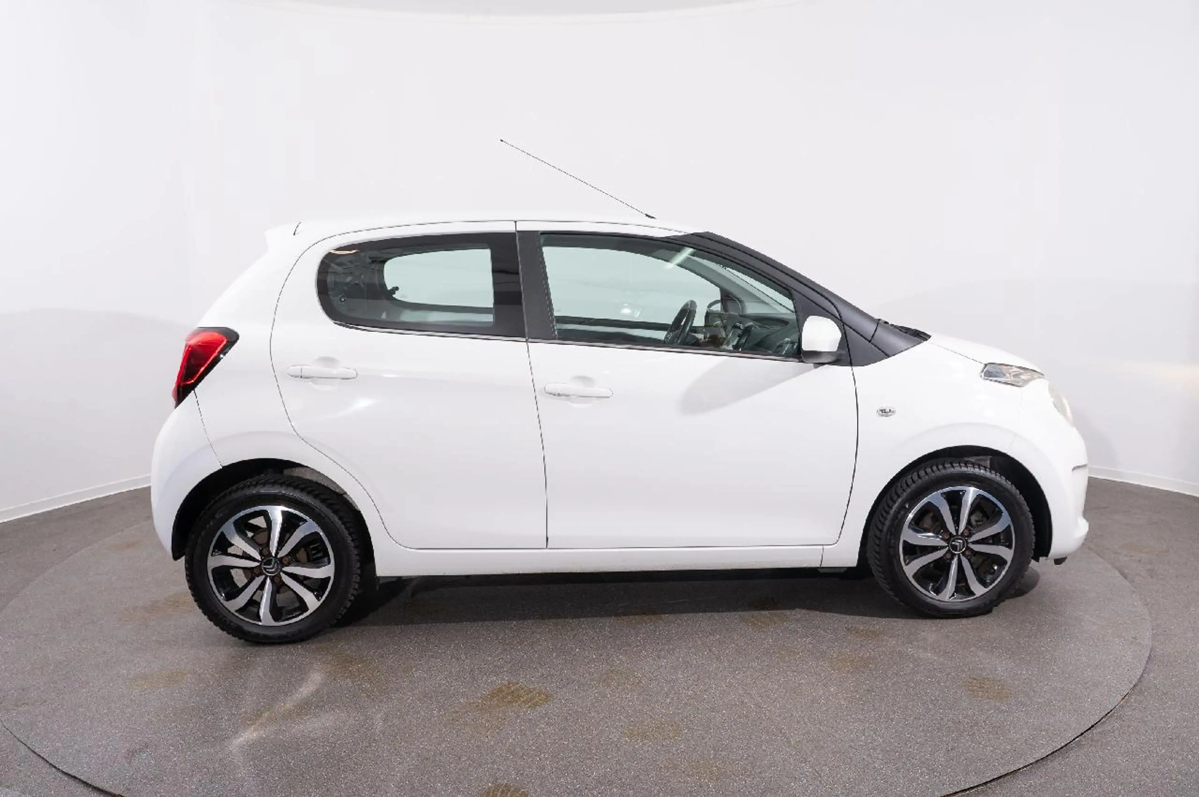 Citroen C1 Shine — photo 4