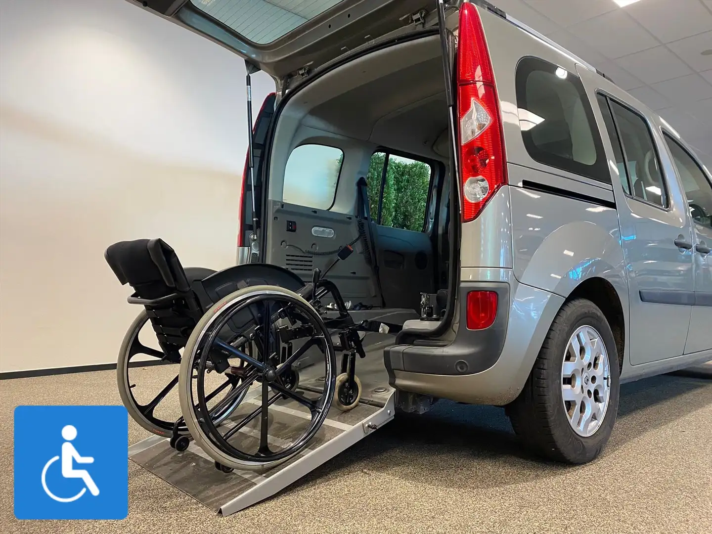 Renault Kangoo Rolstoelauto Automaat Grijs - 2