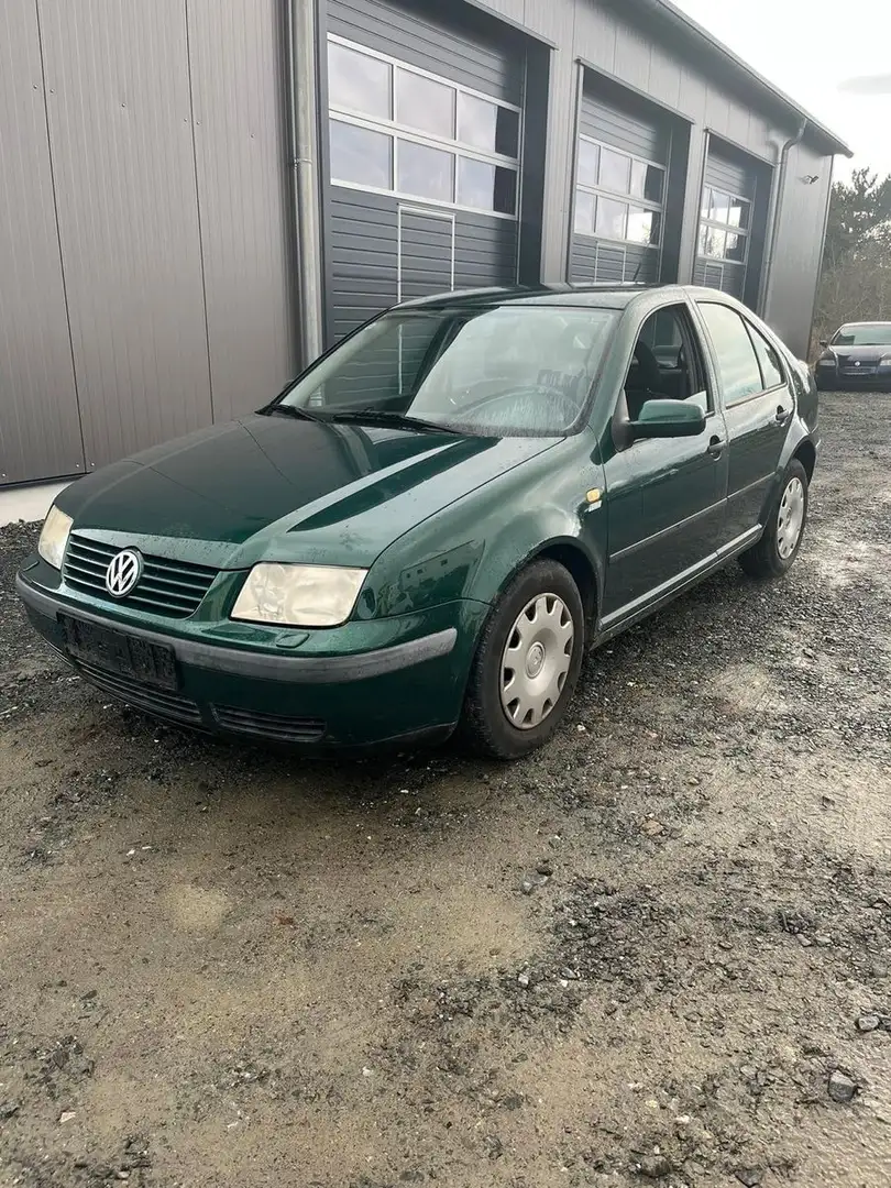 Volkswagen Bora 1.6 *AUTOMATIK*KLIMAAUTOMATIK*SZ Verde - 1