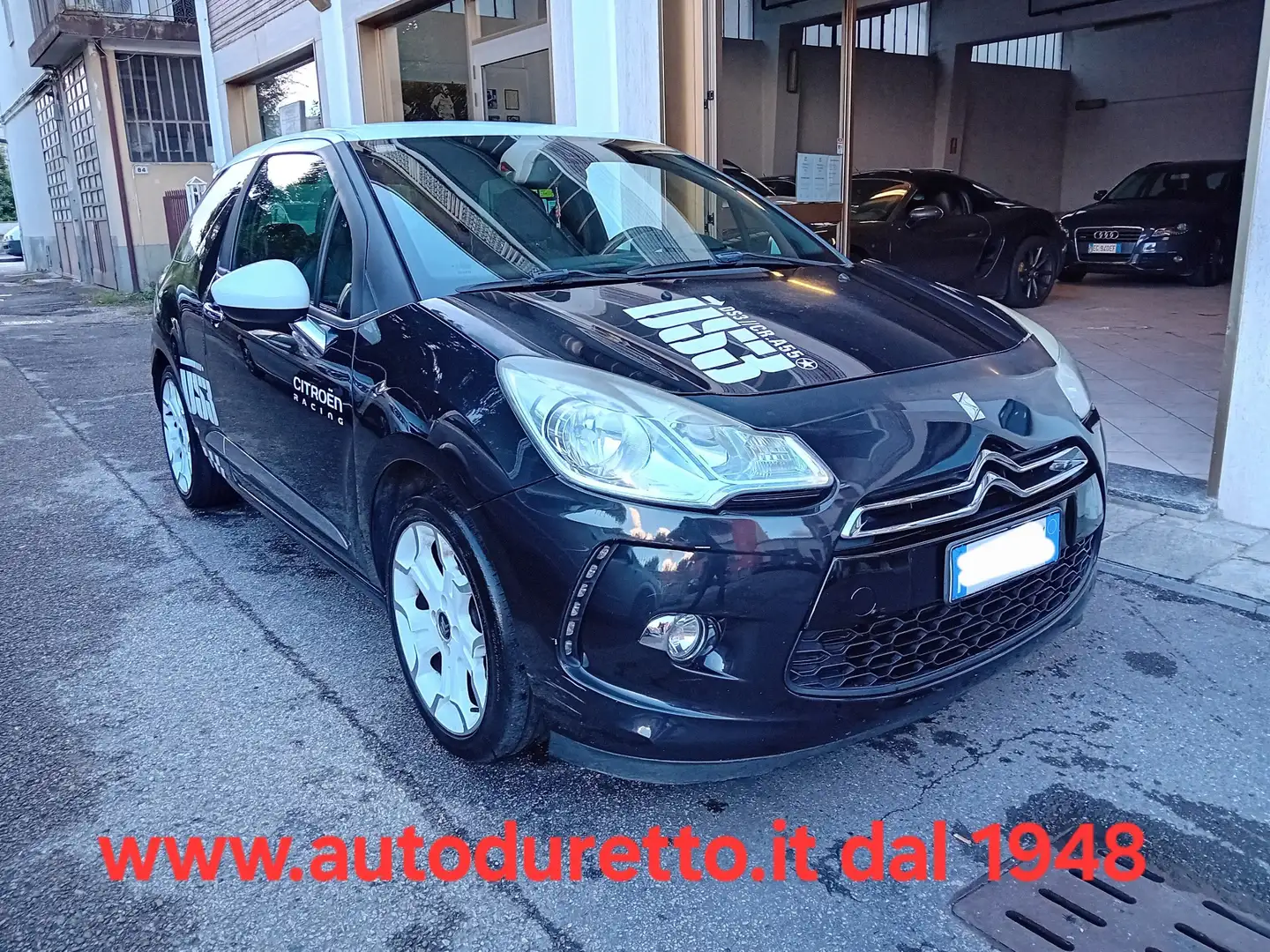 DS Automobiles DS 3 1.6 THP 155 CV Schwarz - 1
