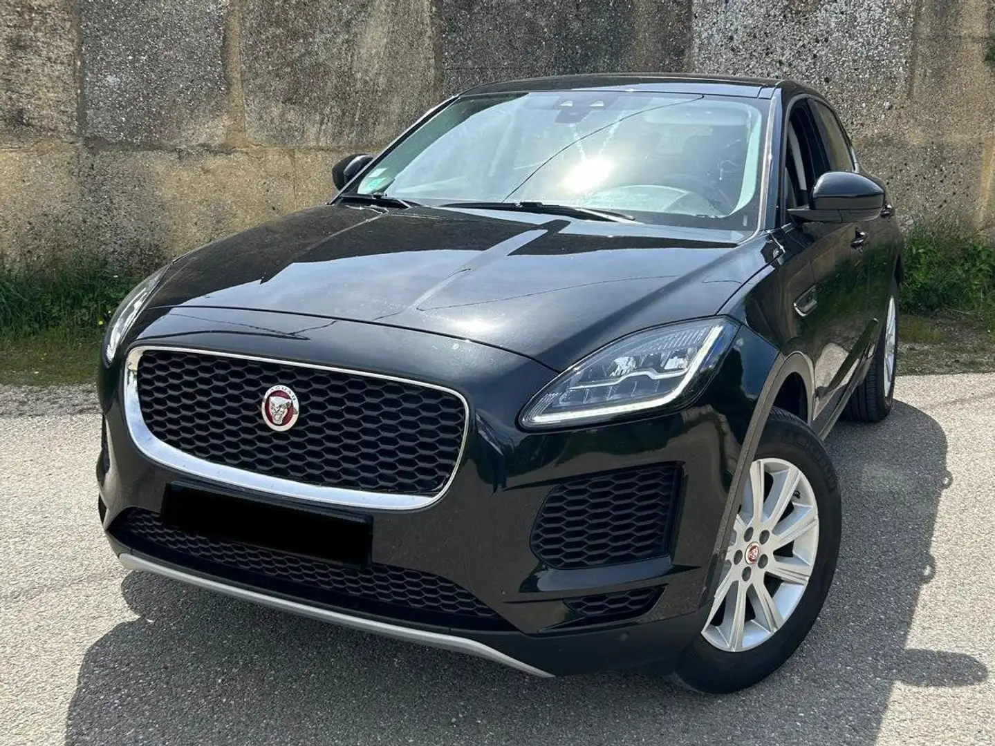 Jaguar E-Pace E-Pace 2.0 D - 180 ch AWD BVA R-Dynamic Business Noir - 1
