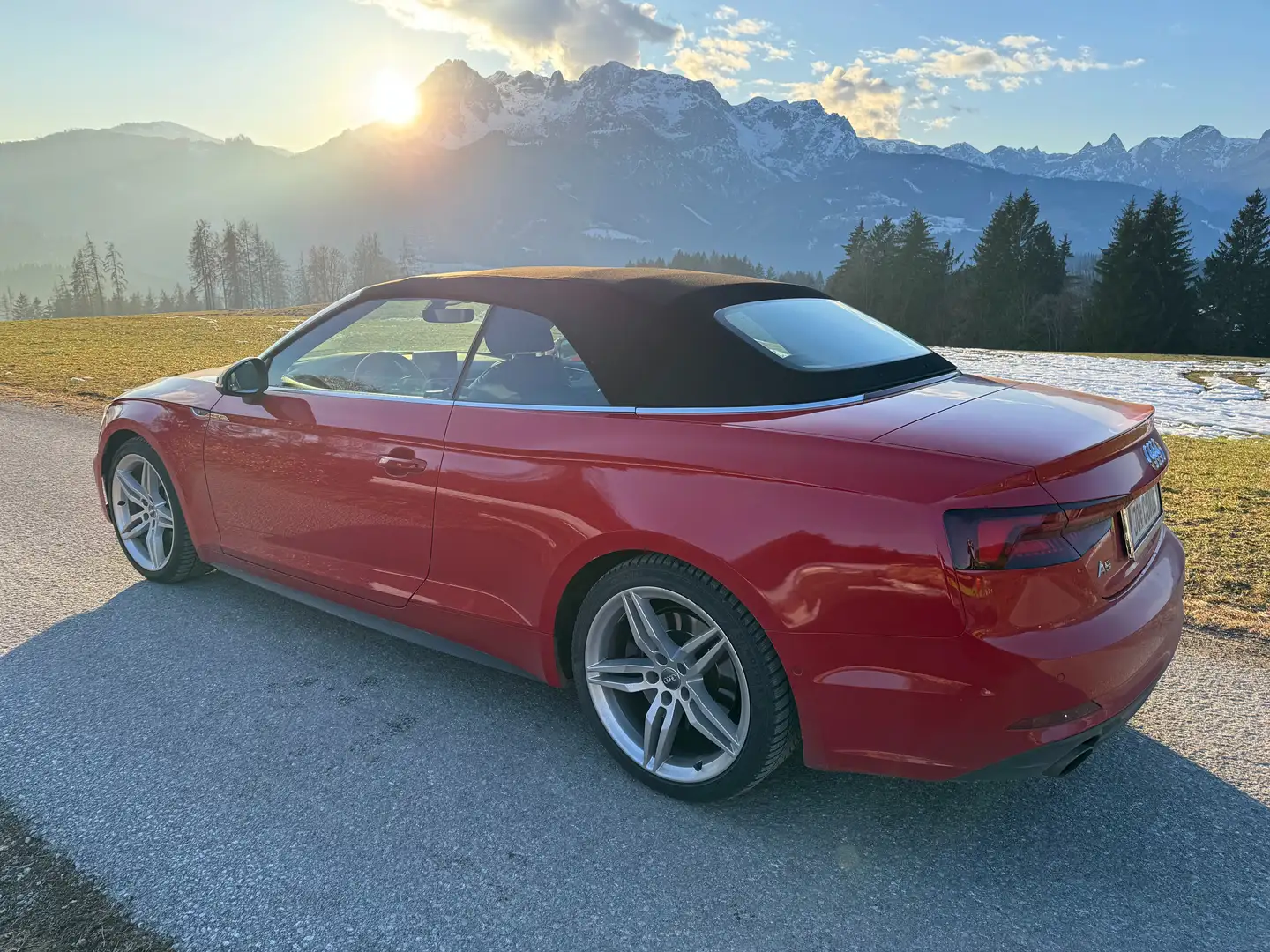 Audi A5 A5 Cabrio 2.0 TFSI quattro S tronic sport Rot - 1