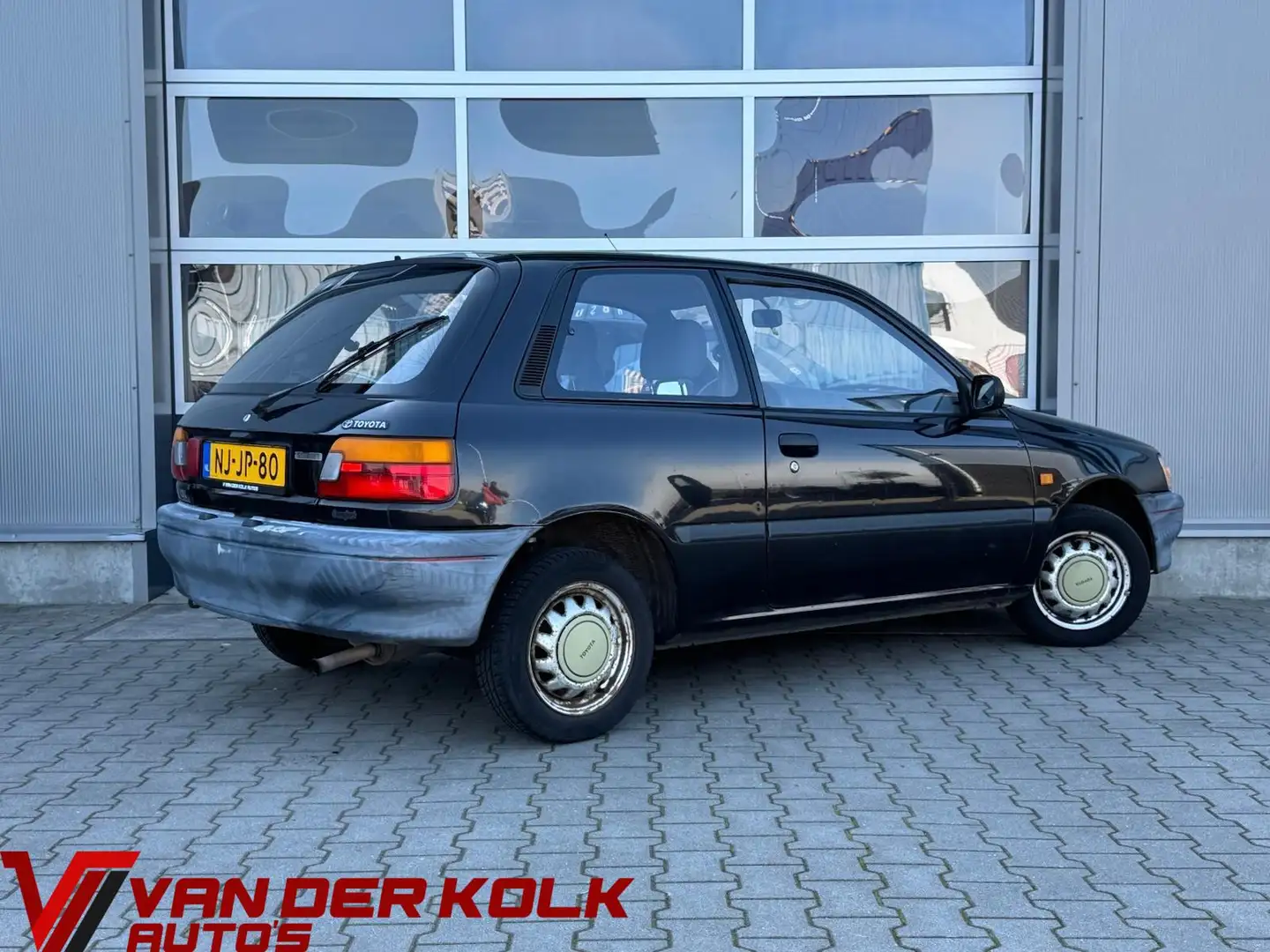 Toyota Starlet 1.3 XLi Comfort | 2 Jaar APK | Stuurbekrachtiging Schwarz - 2