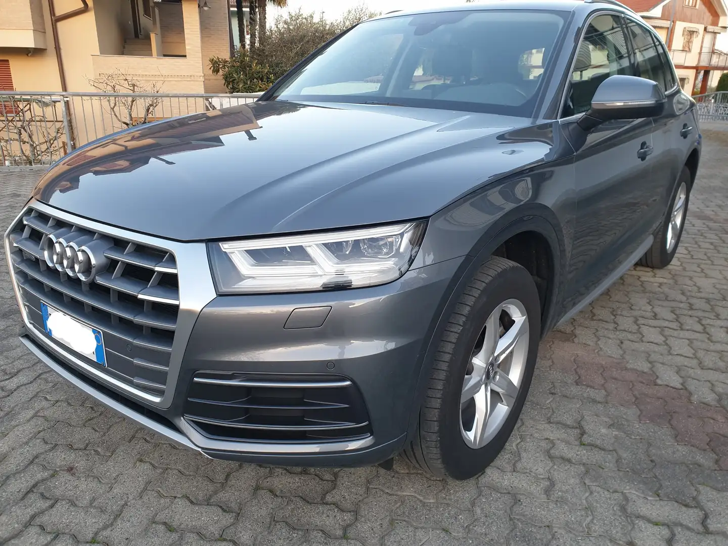 Audi Q5 40 2.0 tdi Sport quattro 190cv s-tronic Gris - 1