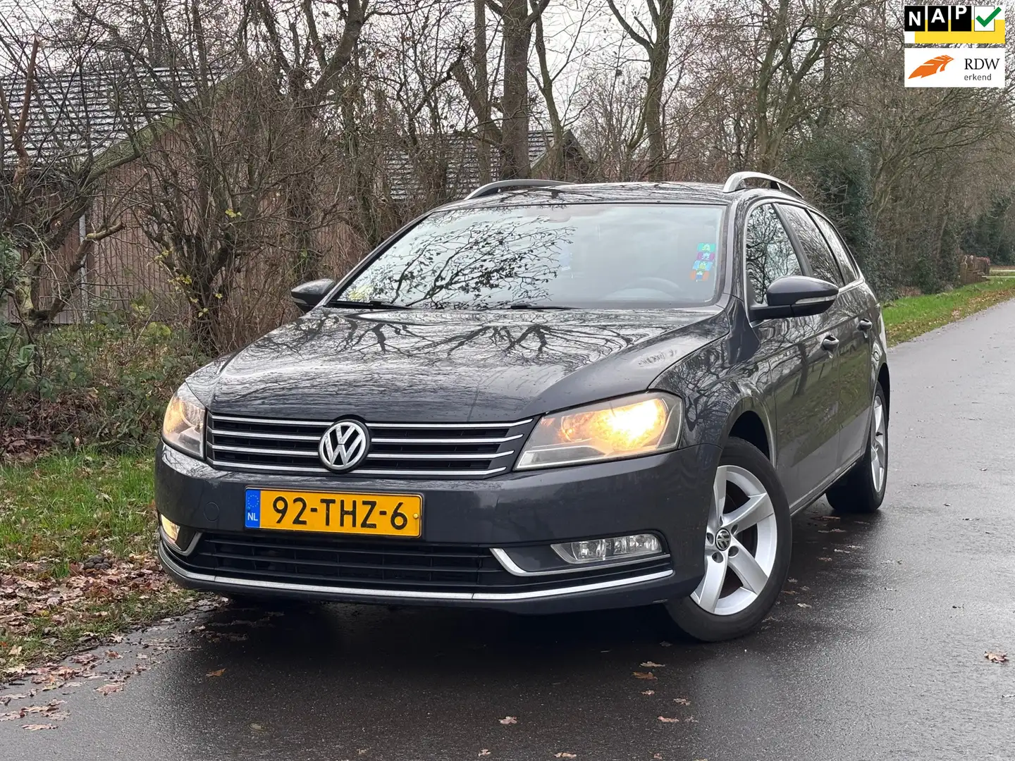 Volkswagen Passat Variant 1.6 TDI Comfortline BlueMotion | Cruise control + Grijs - 1