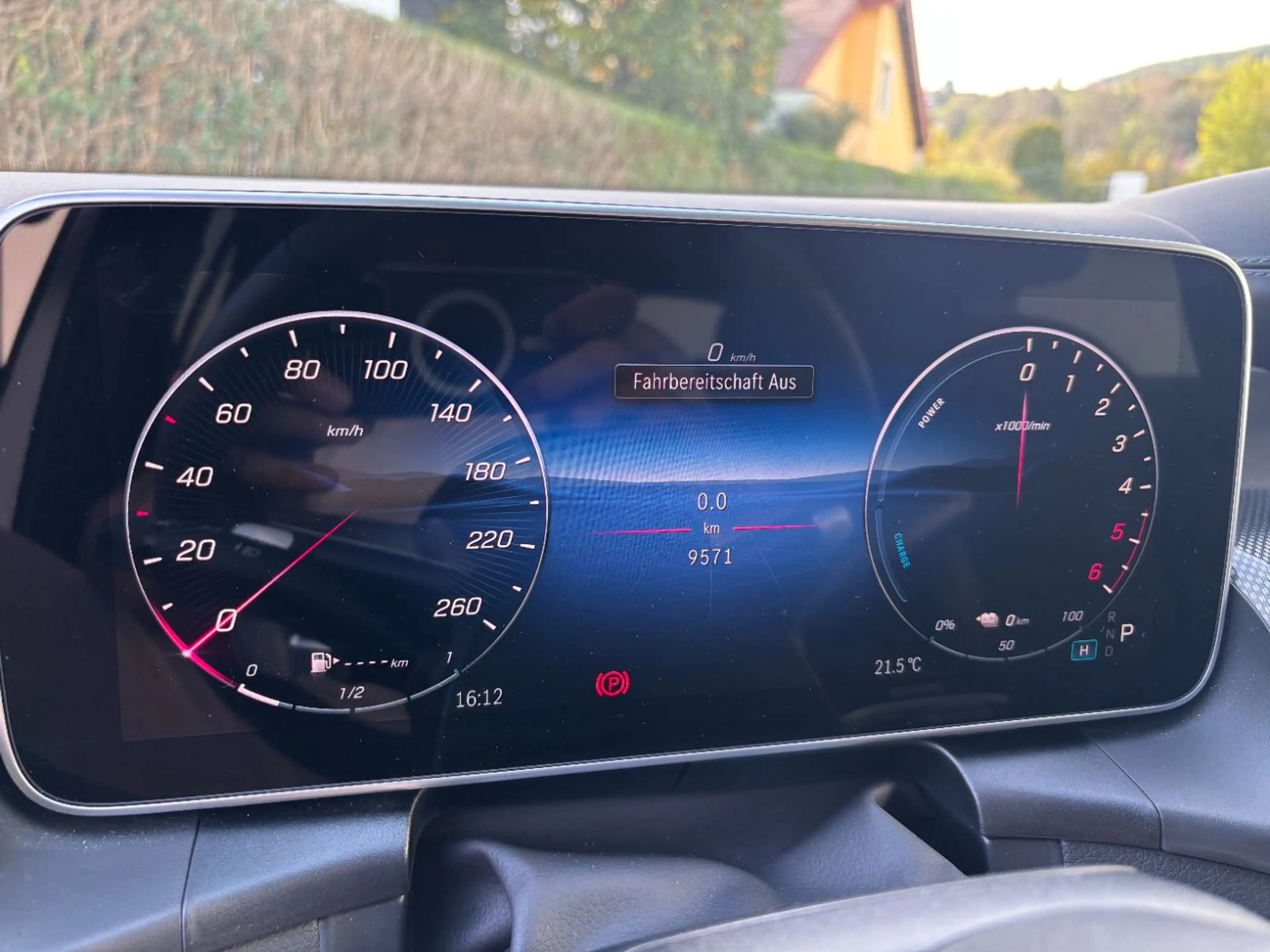 Mercedes-Benz GLC 300 de 4MATIC Coupé Hybrid AMG Night AR ILS — photo 12