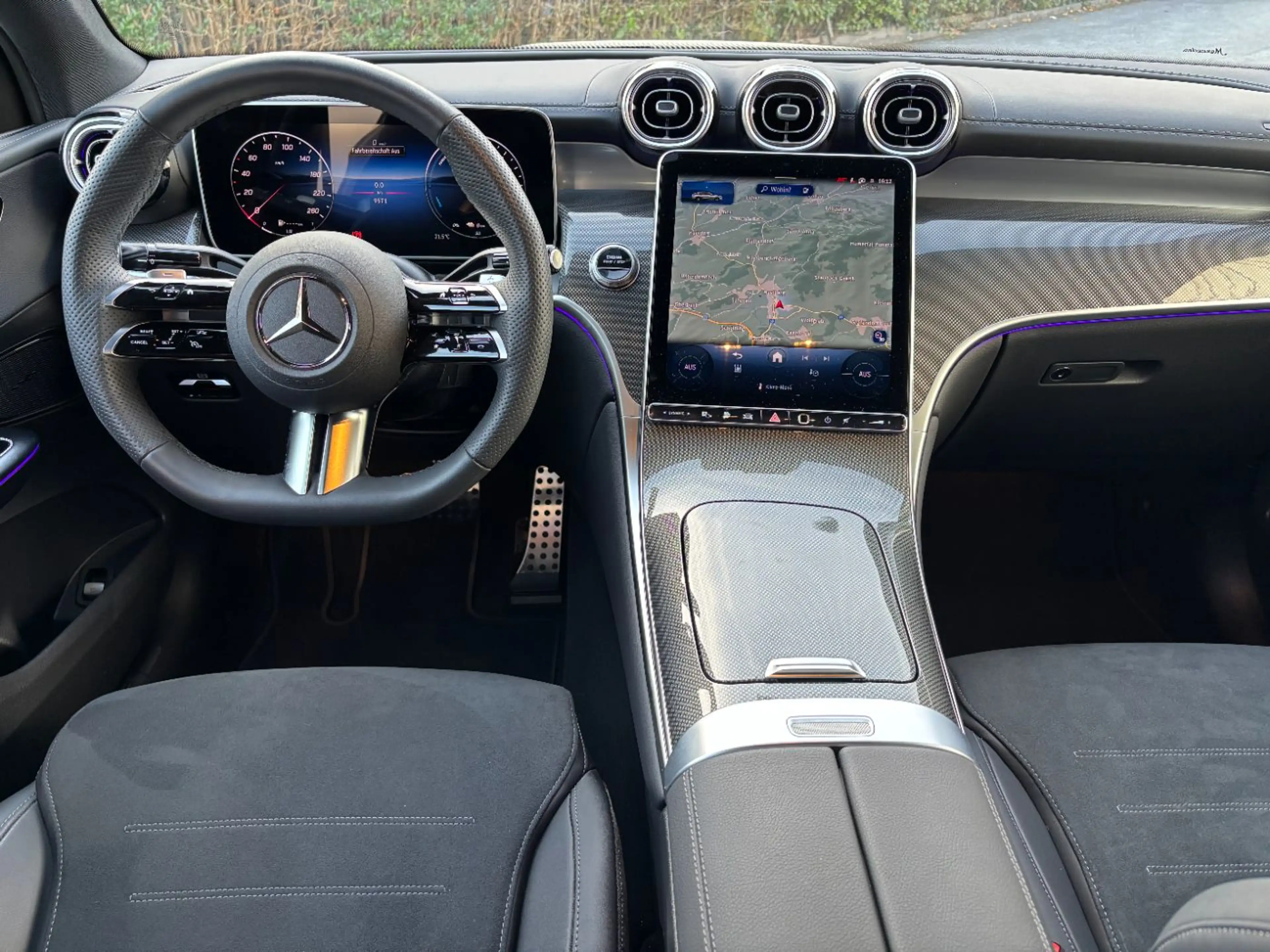 Mercedes-Benz GLC 300 de 4MATIC Coupé Hybrid AMG Night AR ILS — photo 10