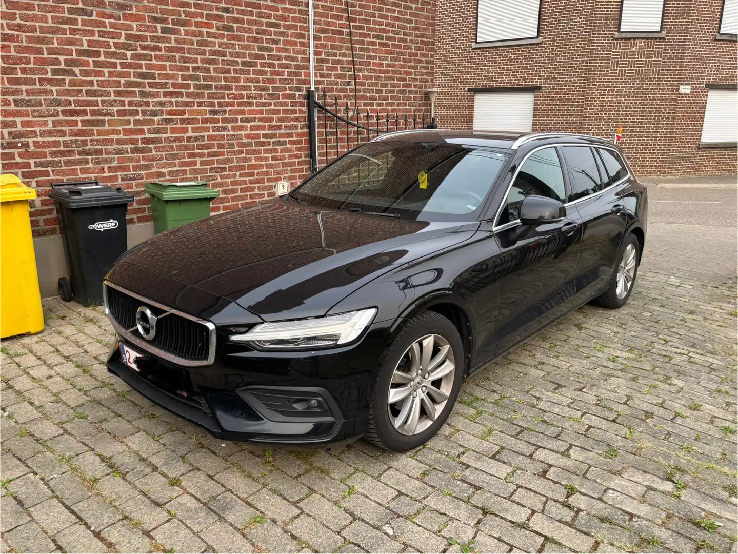 Volvo V60 D3 Momentum - 1