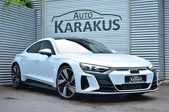 Audi RS e-tron GT MEGA VOLL!