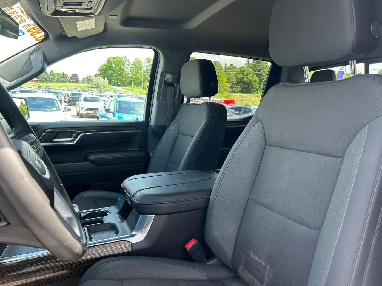 GMC Sierra 1500 снимка GMC Sierra 1500