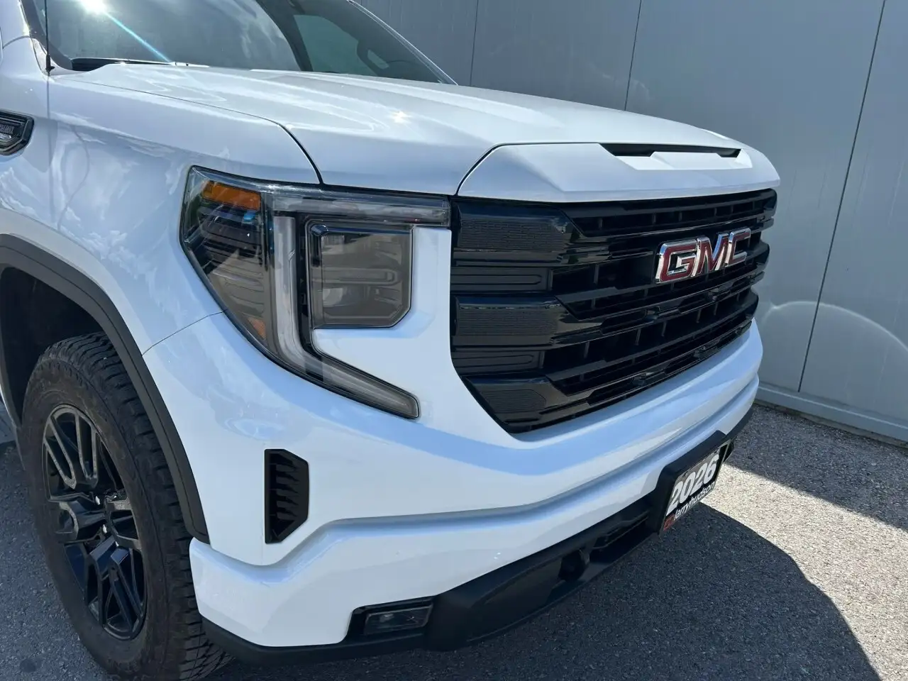GMC Sierra 1500 снимка GMC Sierra 1500