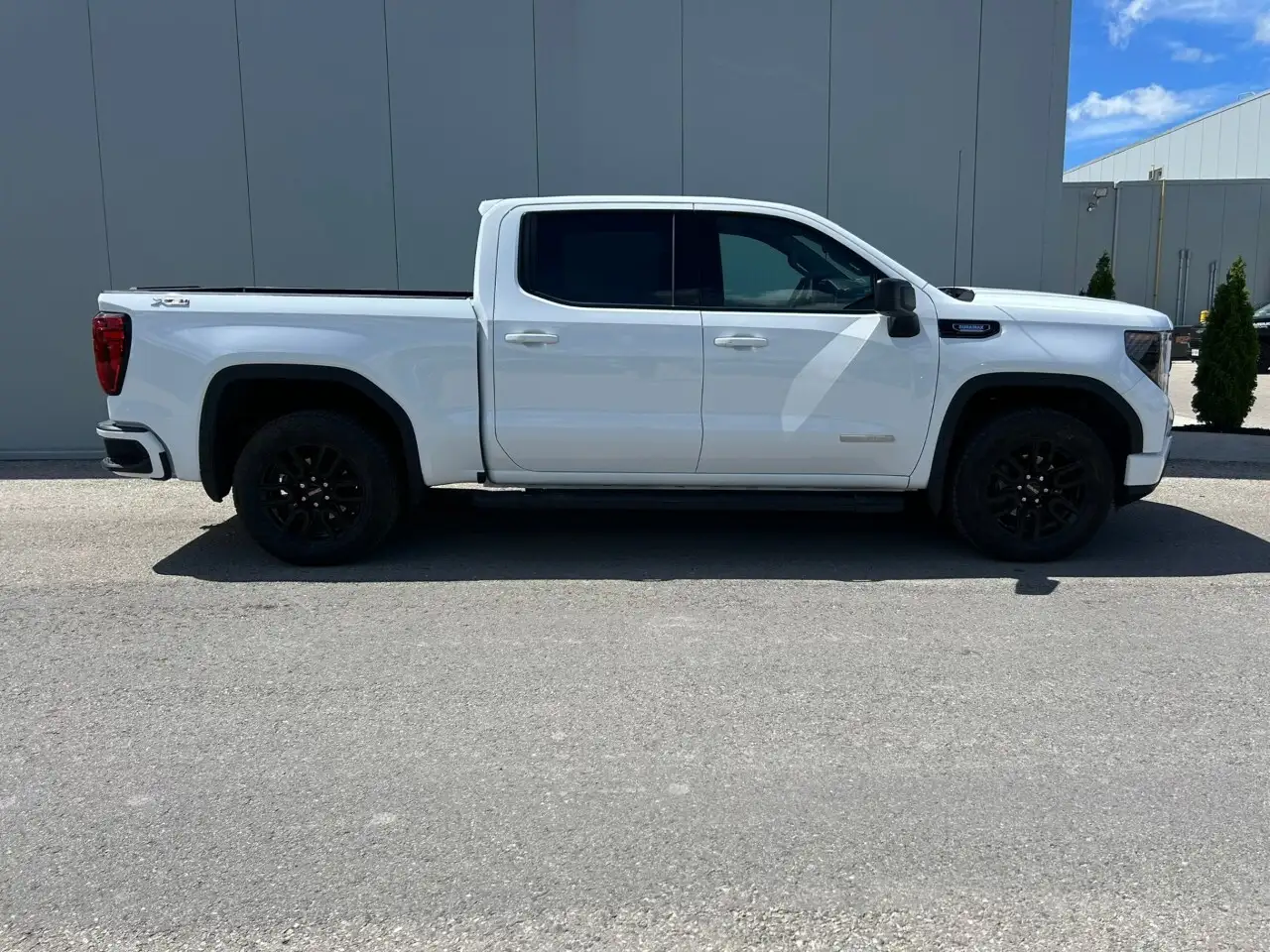 GMC Sierra 1500 снимка GMC Sierra 1500