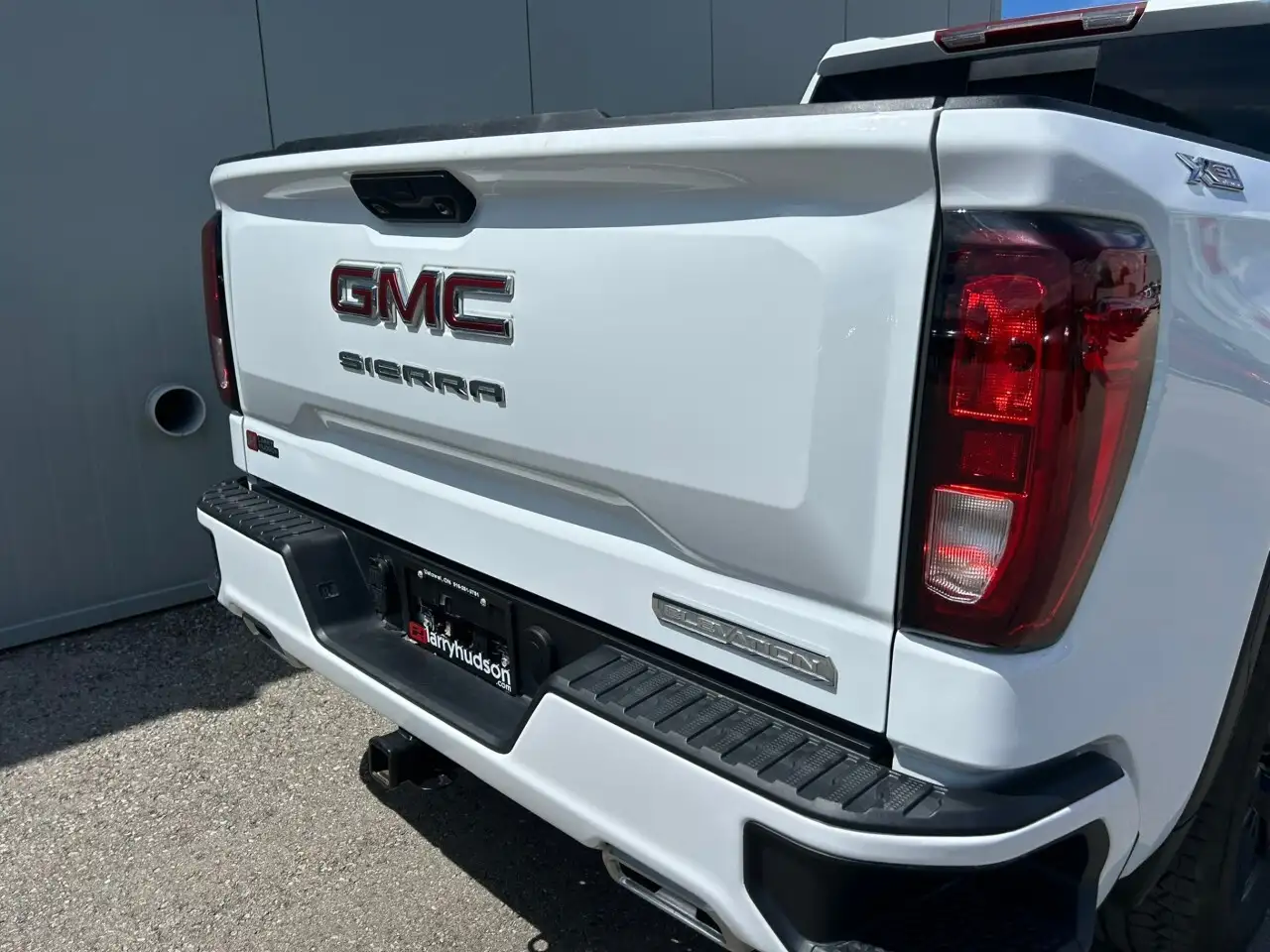 GMC Sierra 1500 снимка GMC Sierra 1500