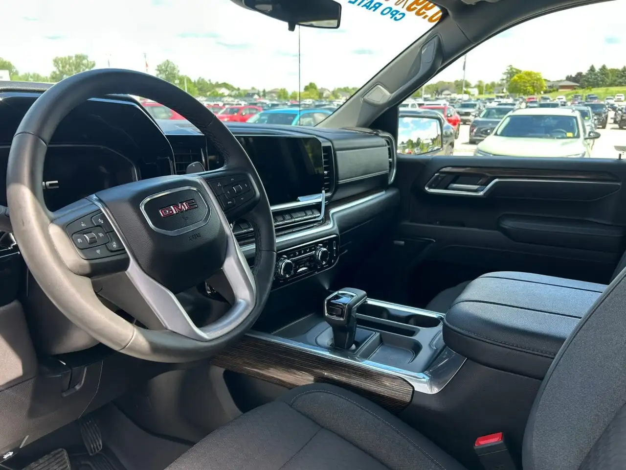GMC Sierra 1500 снимка GMC Sierra 1500