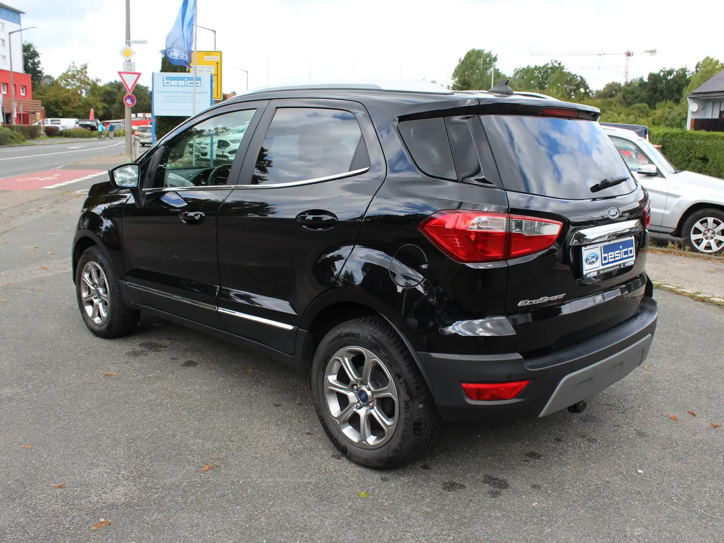 Ford EcoSport Titanium 1,0 EcoBoost*Automatik*AHK*Navi*PDC*DAB Noir - 2