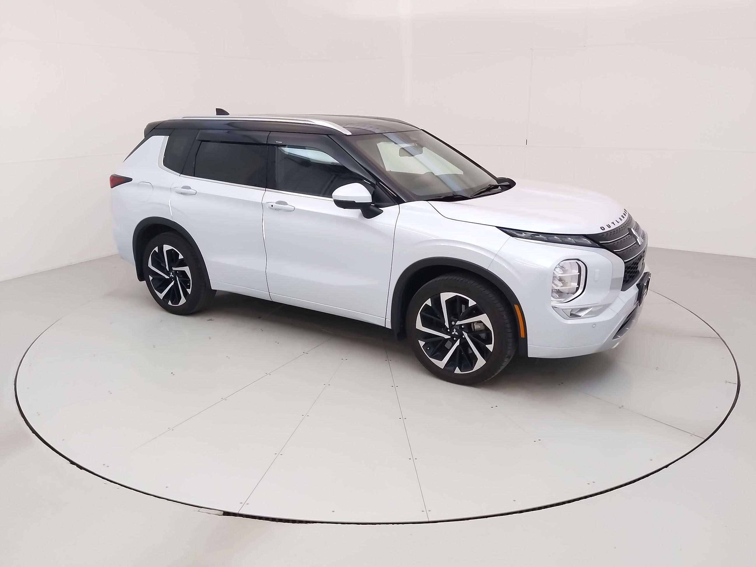 2024 Mitsubishi Outlander