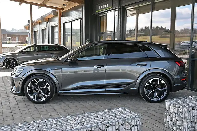 Audi e-tron quattro 95kWh S NP €125k ACC, B&O, Matrix, Nach... Ansicht 2