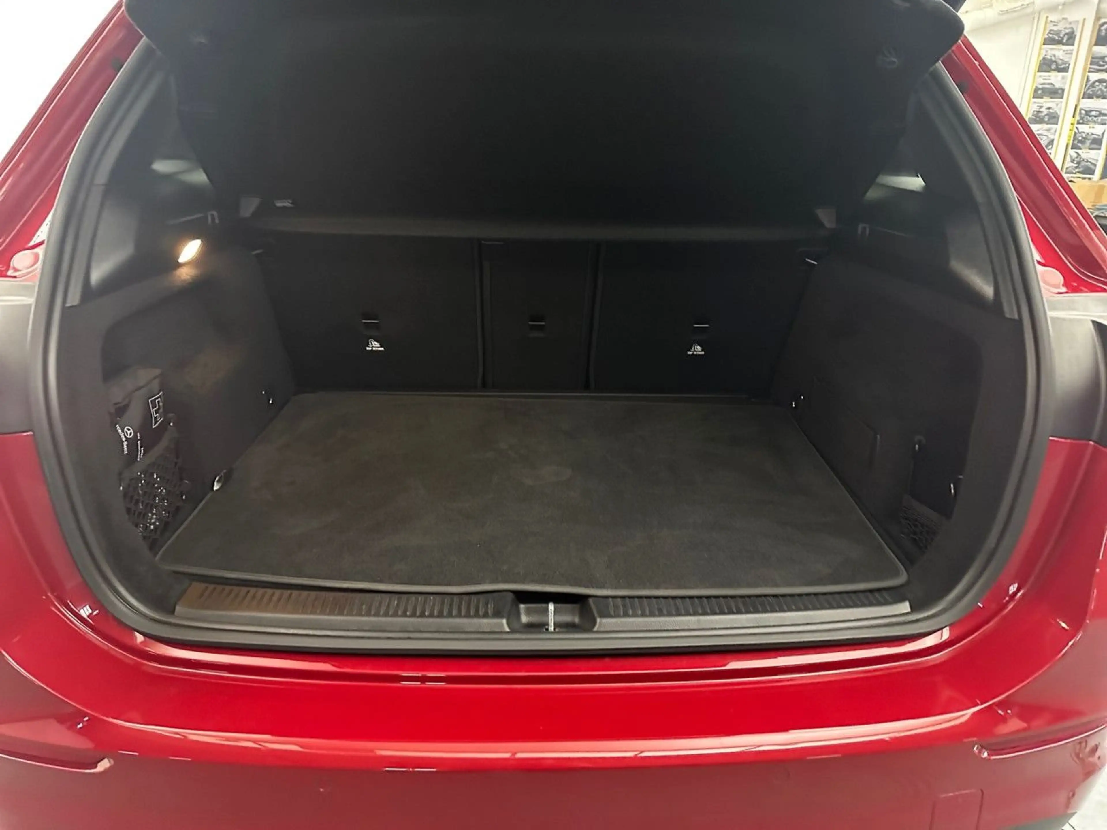 Mercedes-Benz B 250 4M AMG 360° LED Keyl-GO Laderaump Klimaautom — photo 14