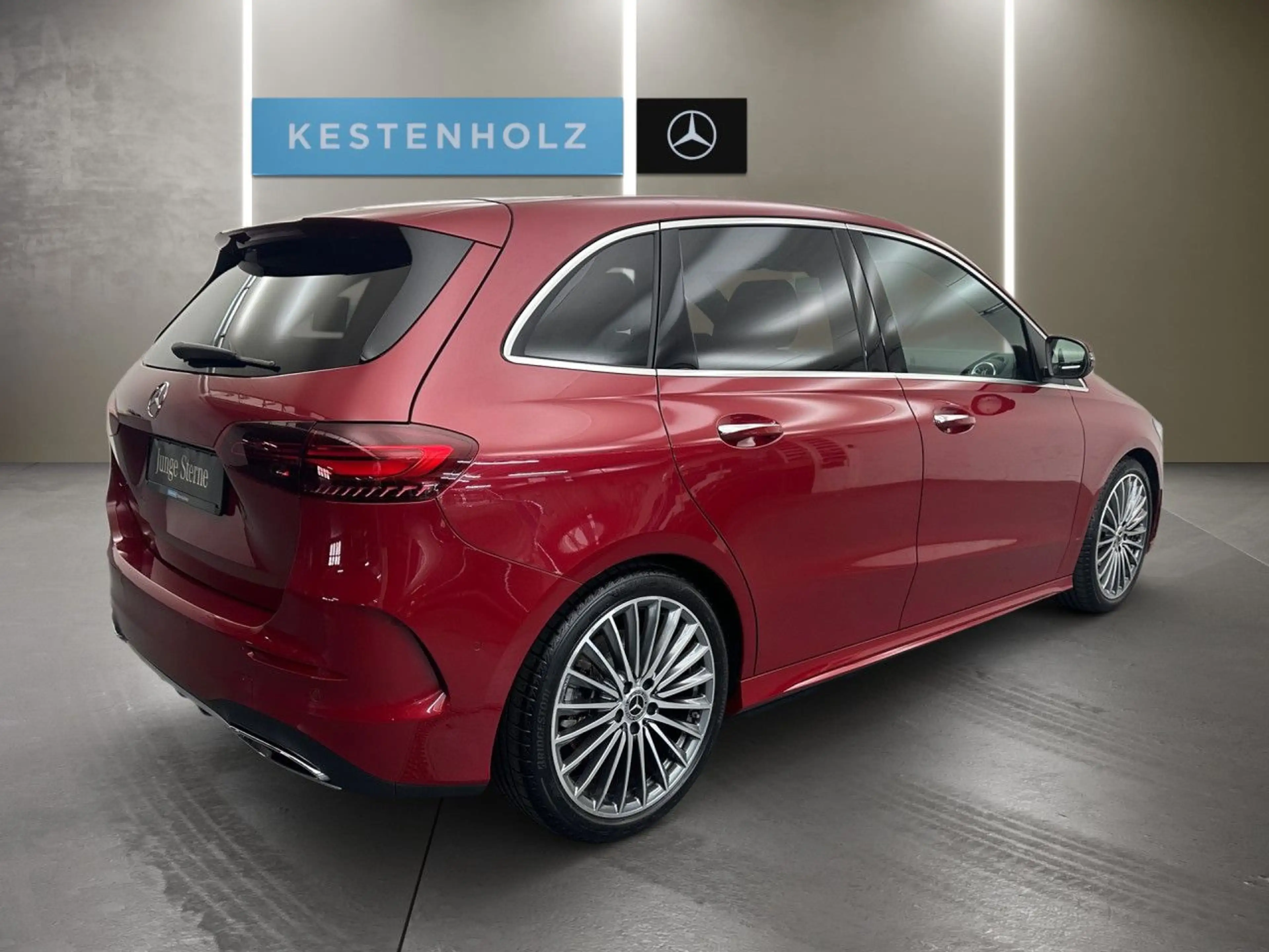 Mercedes-Benz B 250 4M AMG 360° LED Keyl-GO Laderaump Klimaautom — photo 4