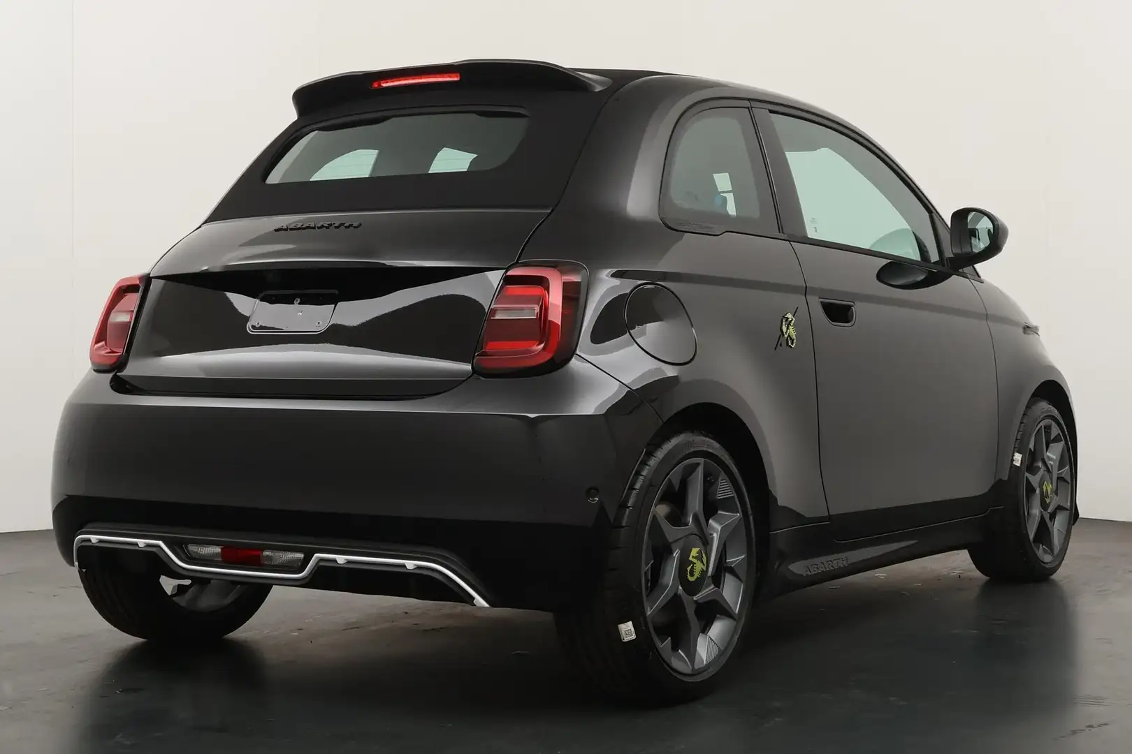 Fiat 500 Abarth Turismo 42 kWh Abarth 500E Cabrio Turismo - 2