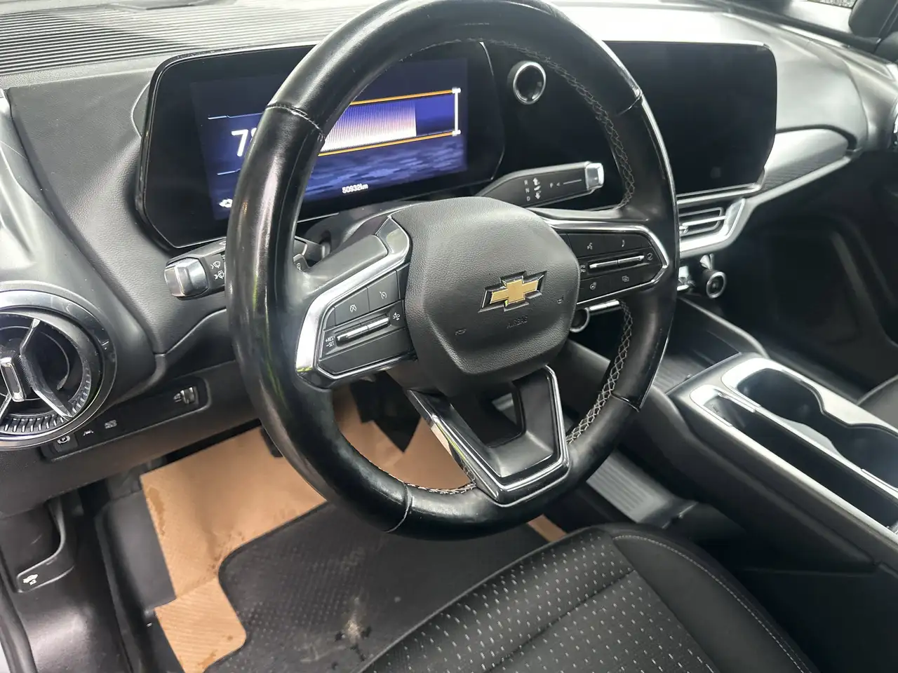 Chevrolet Equinox снимка Chevrolet Equinox