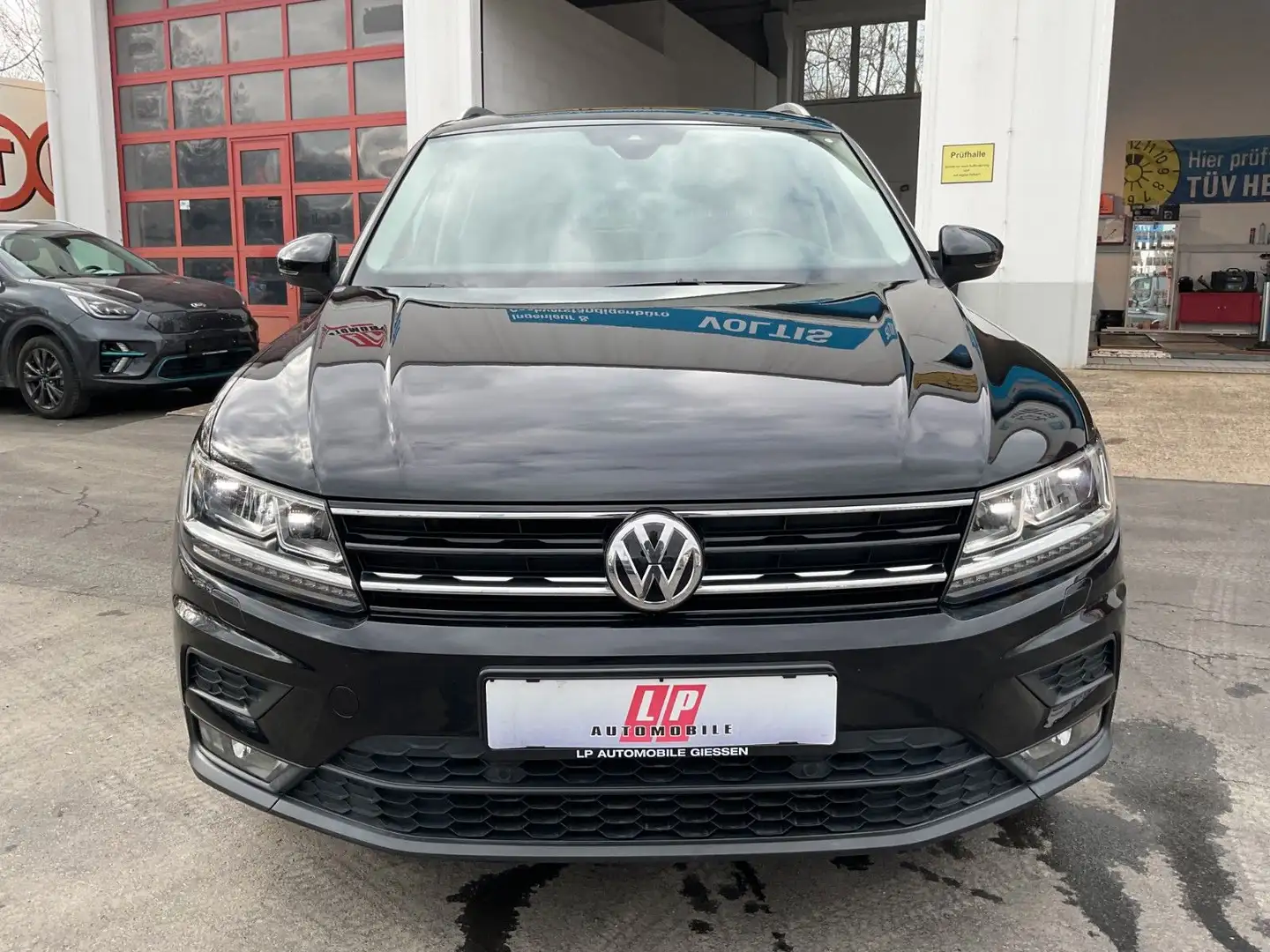 Volkswagen Tiguan 1.4 TSI 4Motion LED Navi PANO Klima SHZ Schwarz - 2