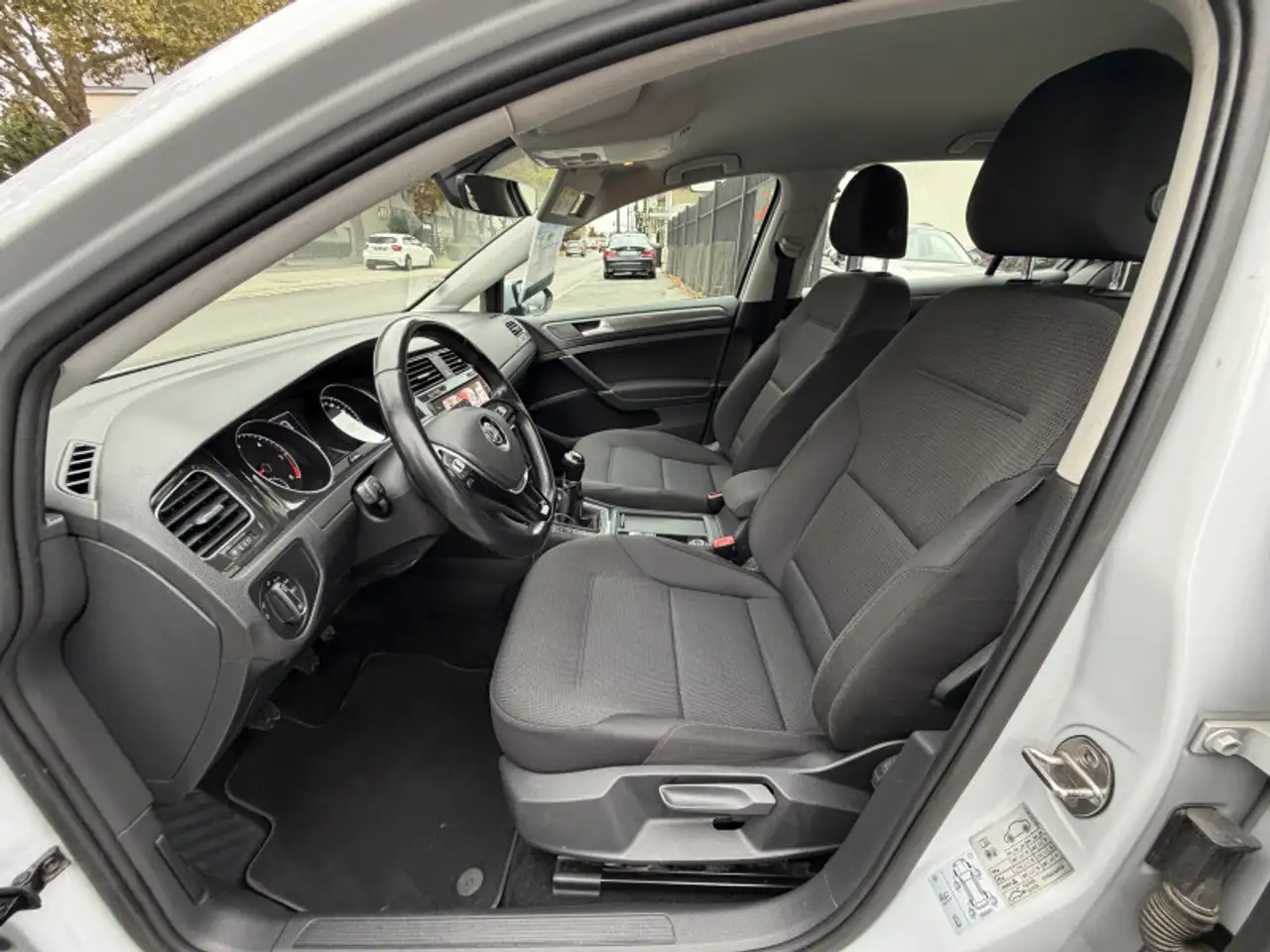 Volkswagen Golf Standard Model — photo 5