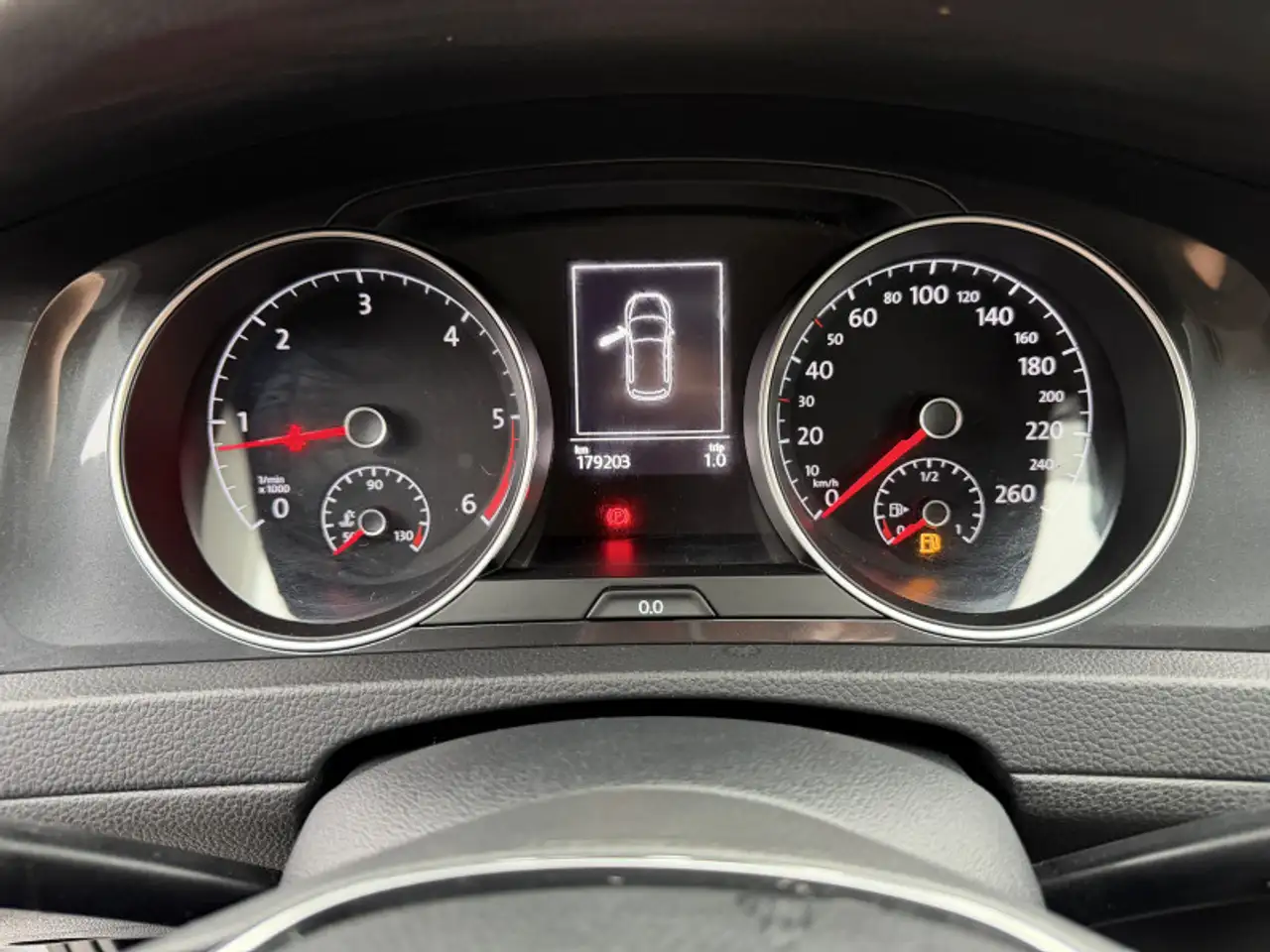 Volkswagen Golf Standard Model — photo 11