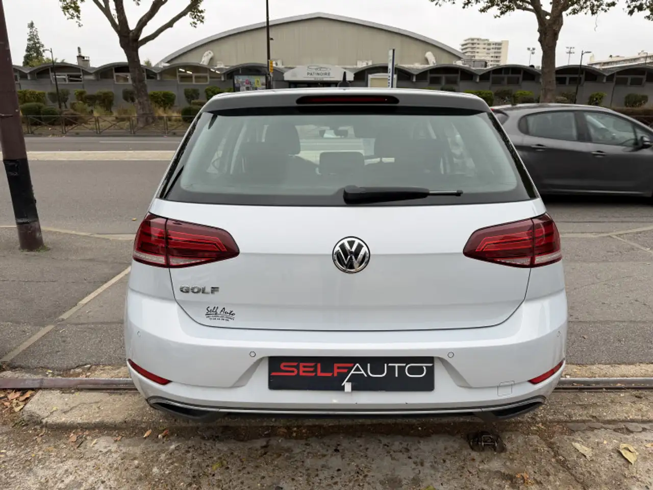 Volkswagen Golf Standard Model — photo 14