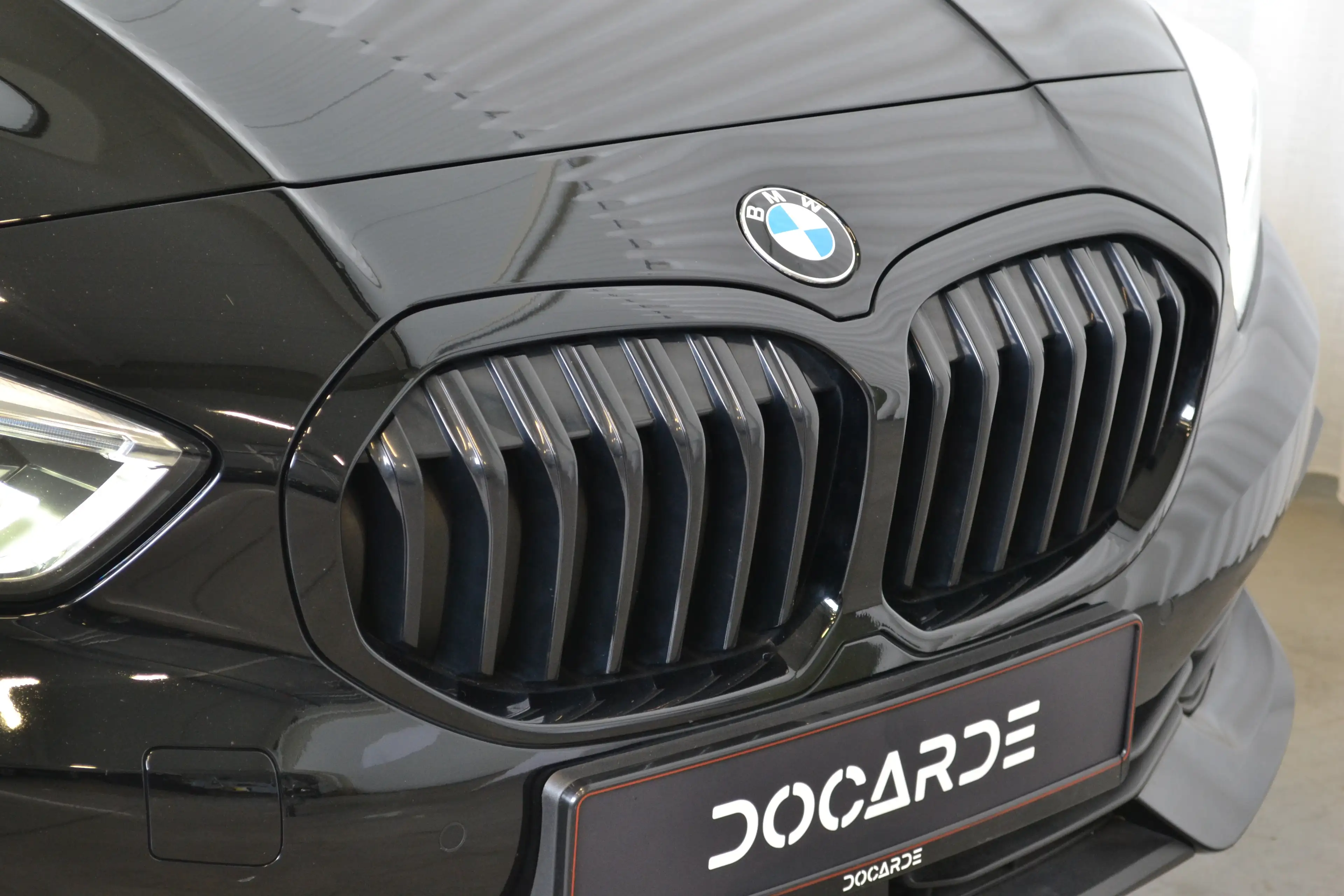 BMW 116 iA | ZWARTE GRILLE | SPOILER | 17" M-VELGEN | SPORTZETELS | BMW LIVE COCKPIT PROFESSIONAL | LED | 12M GARANTIE — photo 7