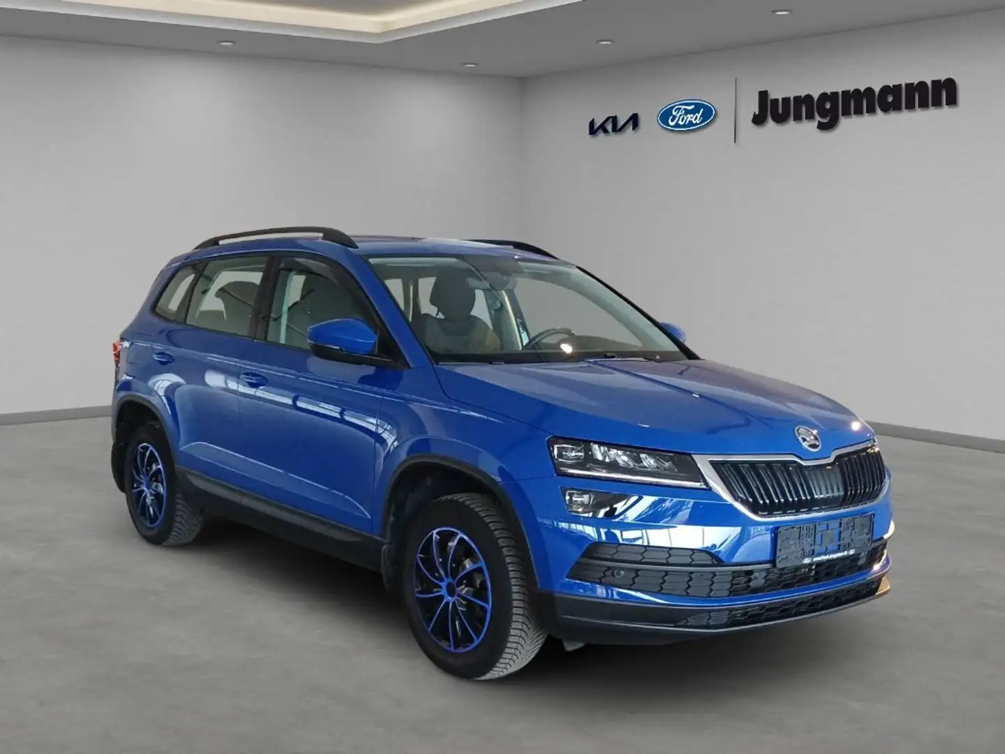 Skoda Karoq 1.5 TSI ACT DSG Style Blau - 2