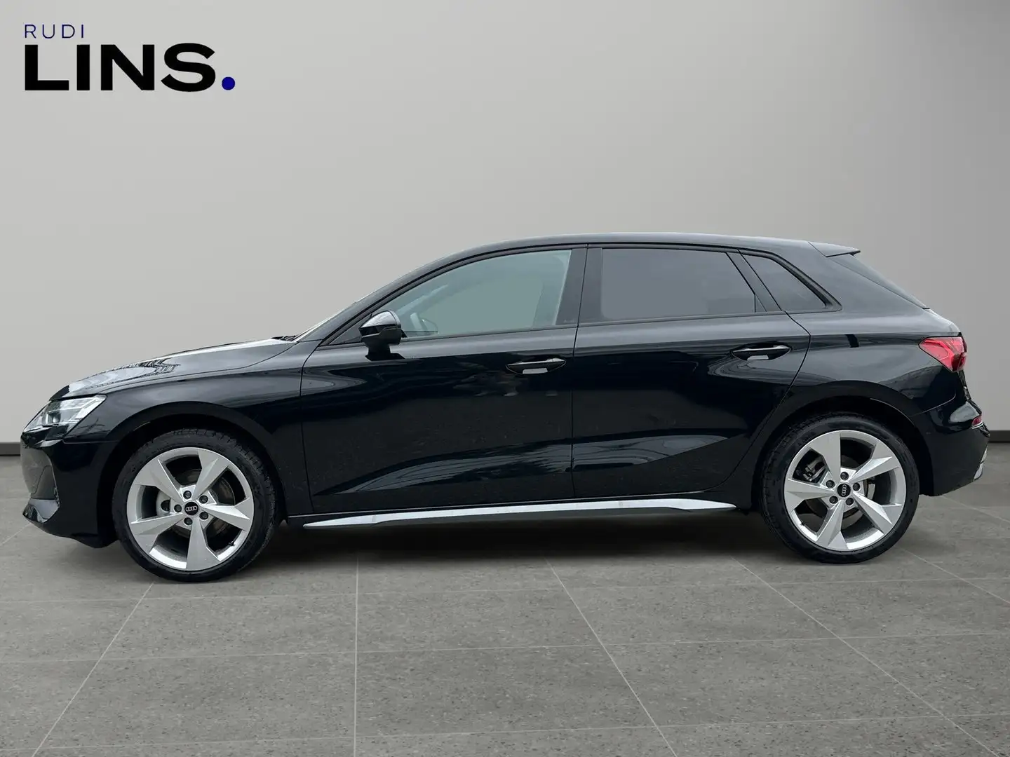 Audi A3 30 TFSI Nero - 2