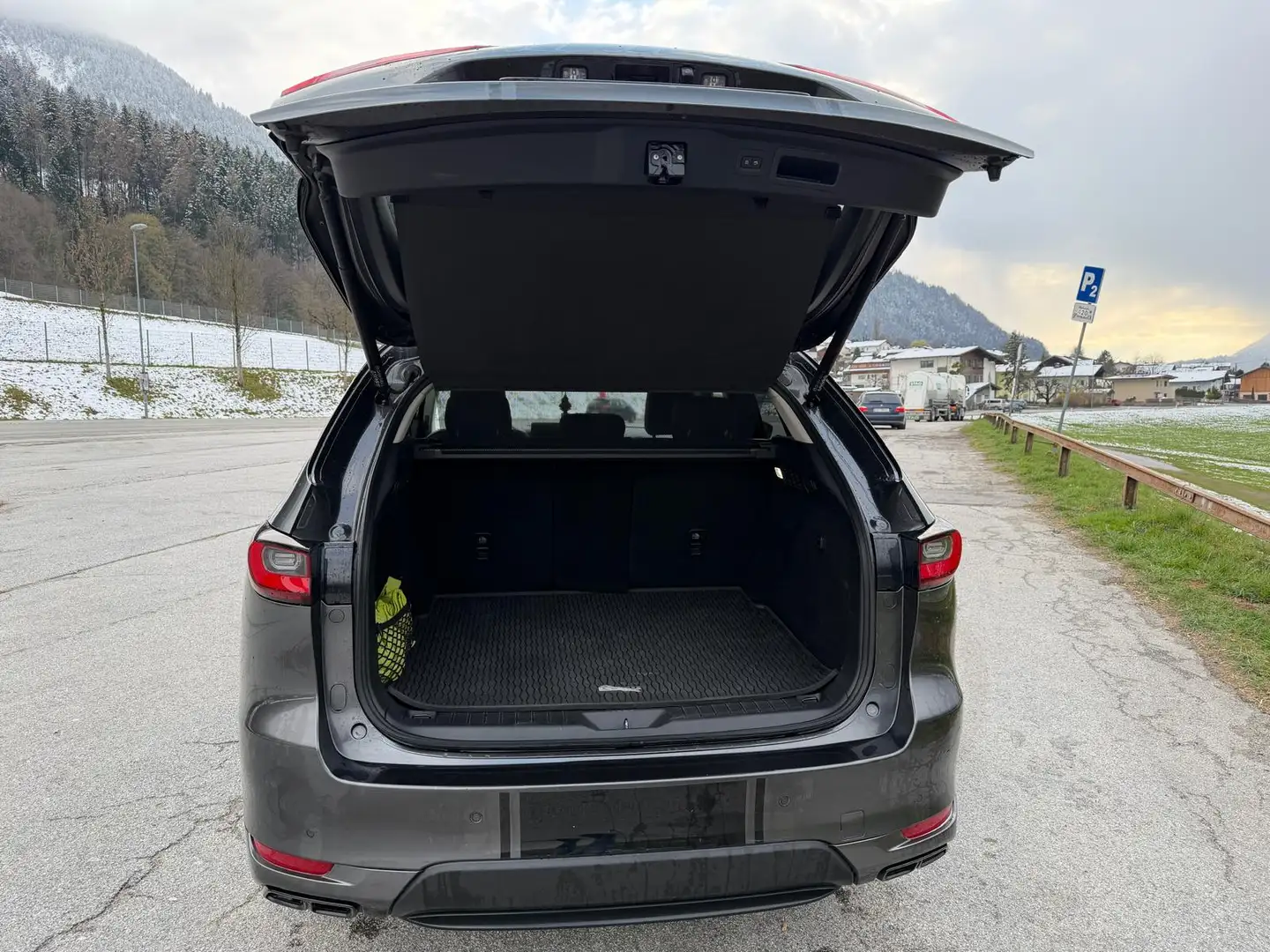 Mazda CX-60 CX-60 2.5L e-SKYACTIV PHEV AWD HOMURA COM Aut. HOMURA COM Grau - 2