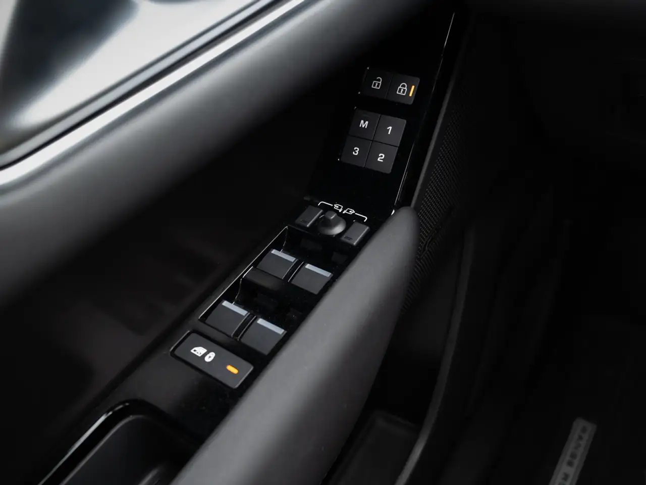 Land Rover Range Rover Velar снимка Land Rover Range Rover Velar