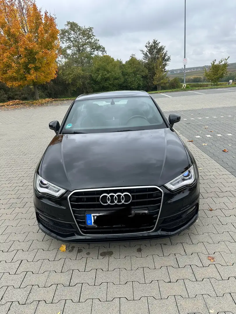 Audi A3 S line Sportpaket Schwarz - 1