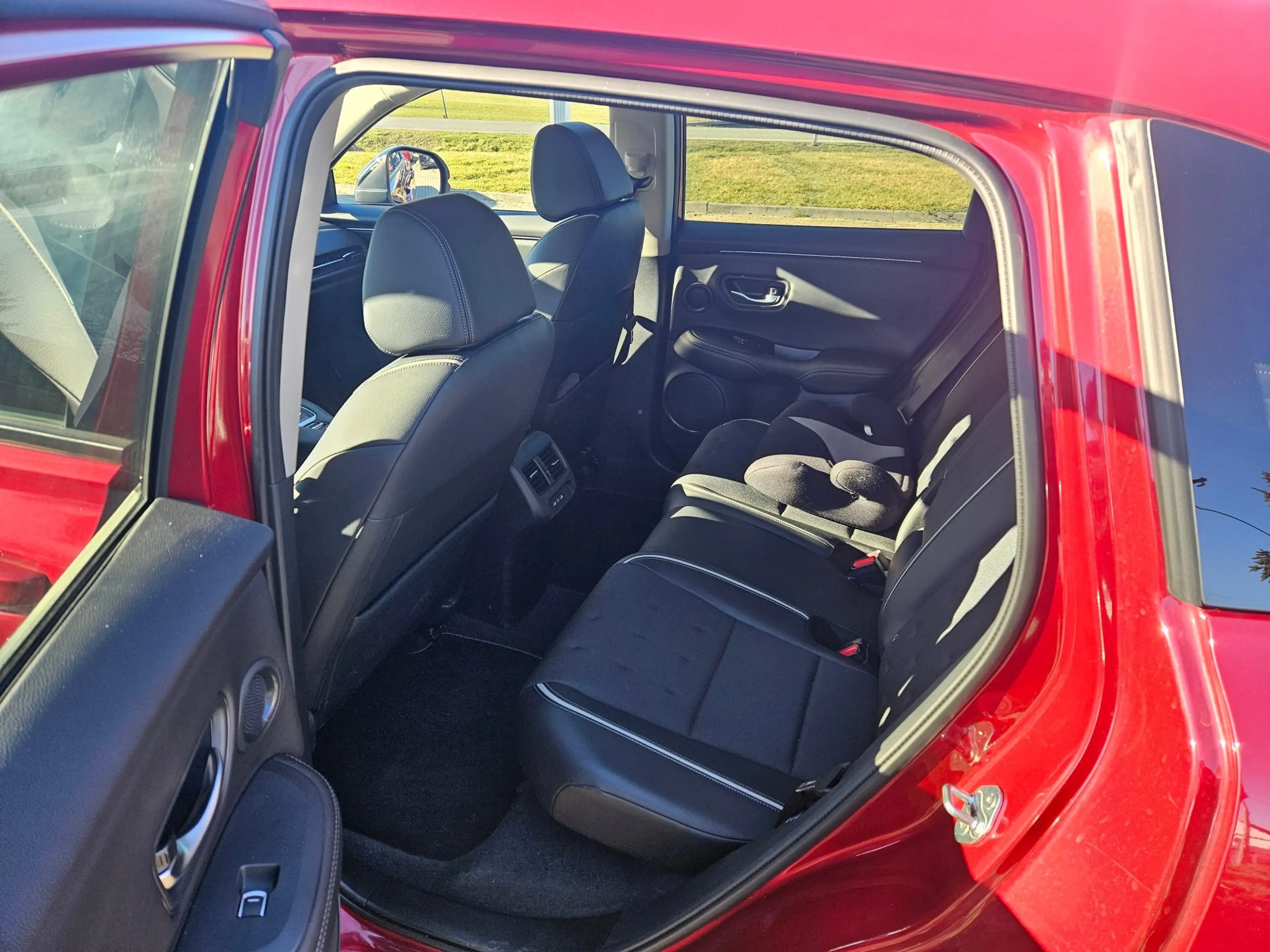 Honda ZR-V ZR-V Hybrid e:HEV 2.0 i-MMD Hybrid Sport — photo 6
