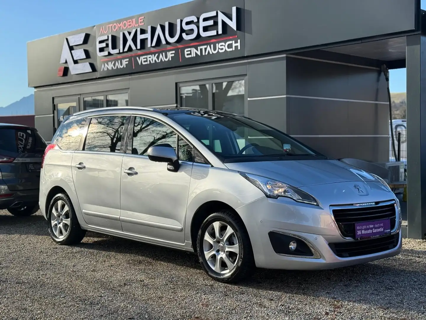 Peugeot 5008 Allure Grau - 1