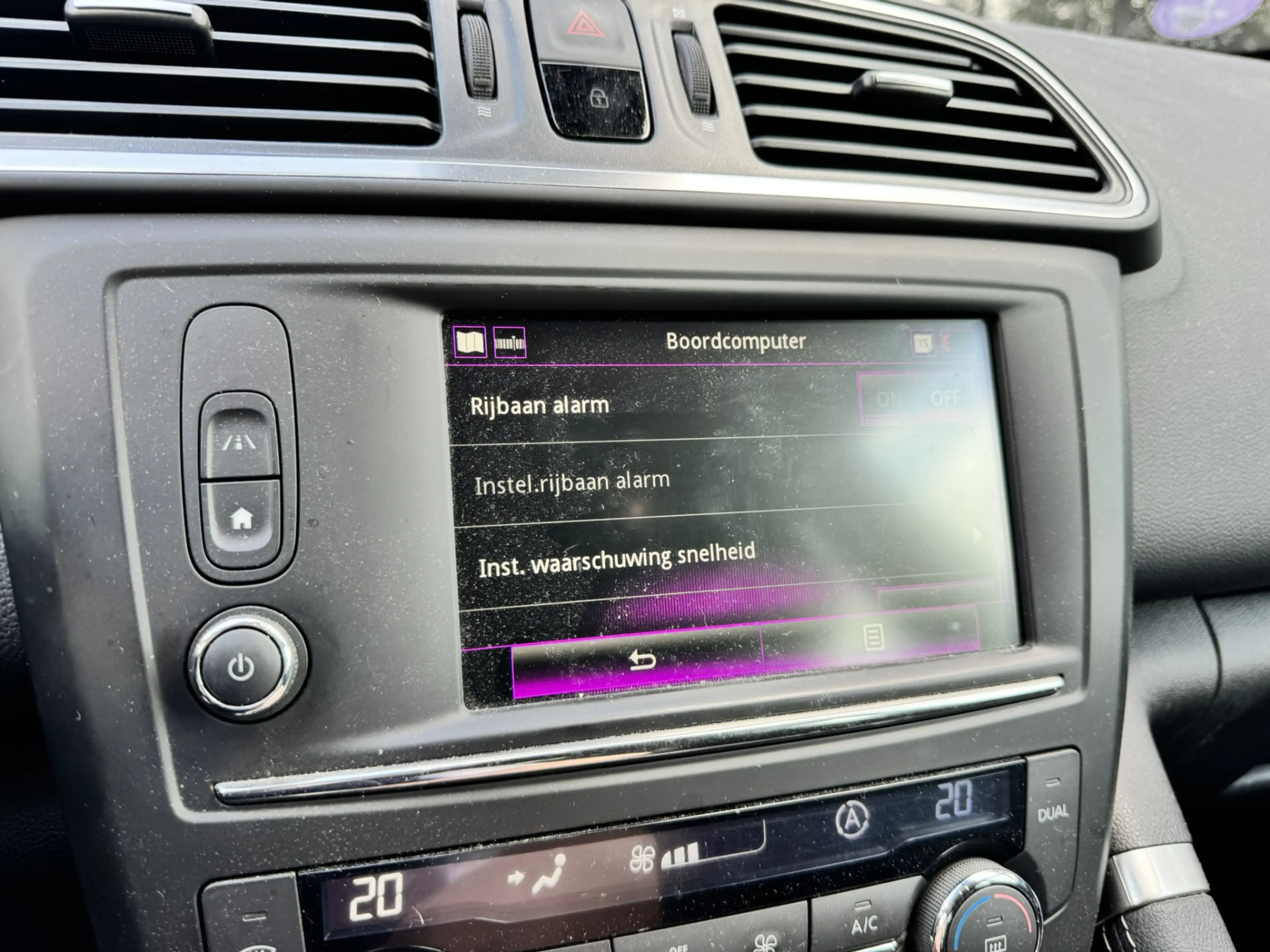 Renault Kadjar 1.2 TCe Intens*Navi*ECC*EXPORT/EX.BPM* — photo 19