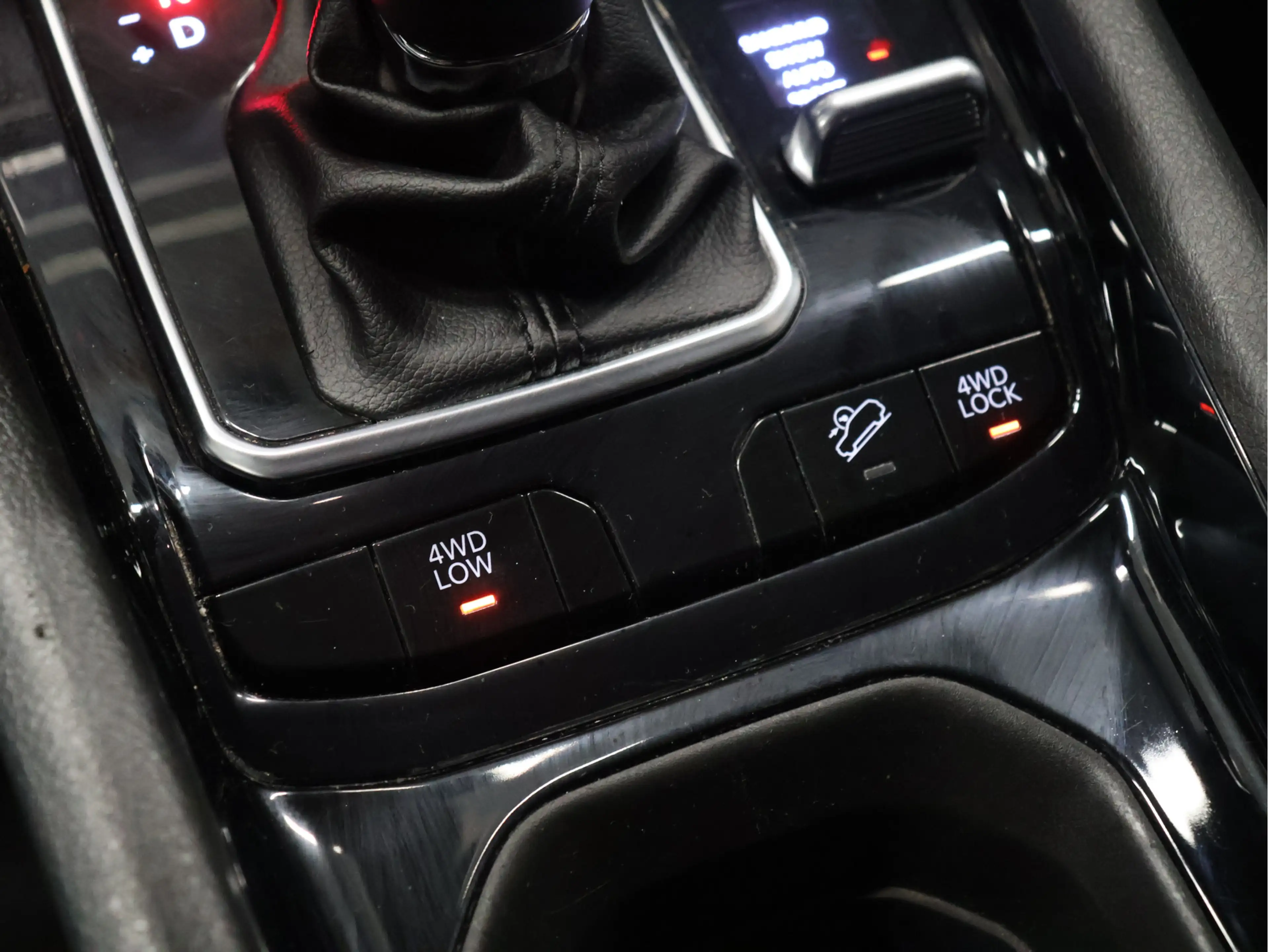 Jeep Compass 4xe 190 Plug-in Hybrid Electric Limited Lease Ed. — photo 21