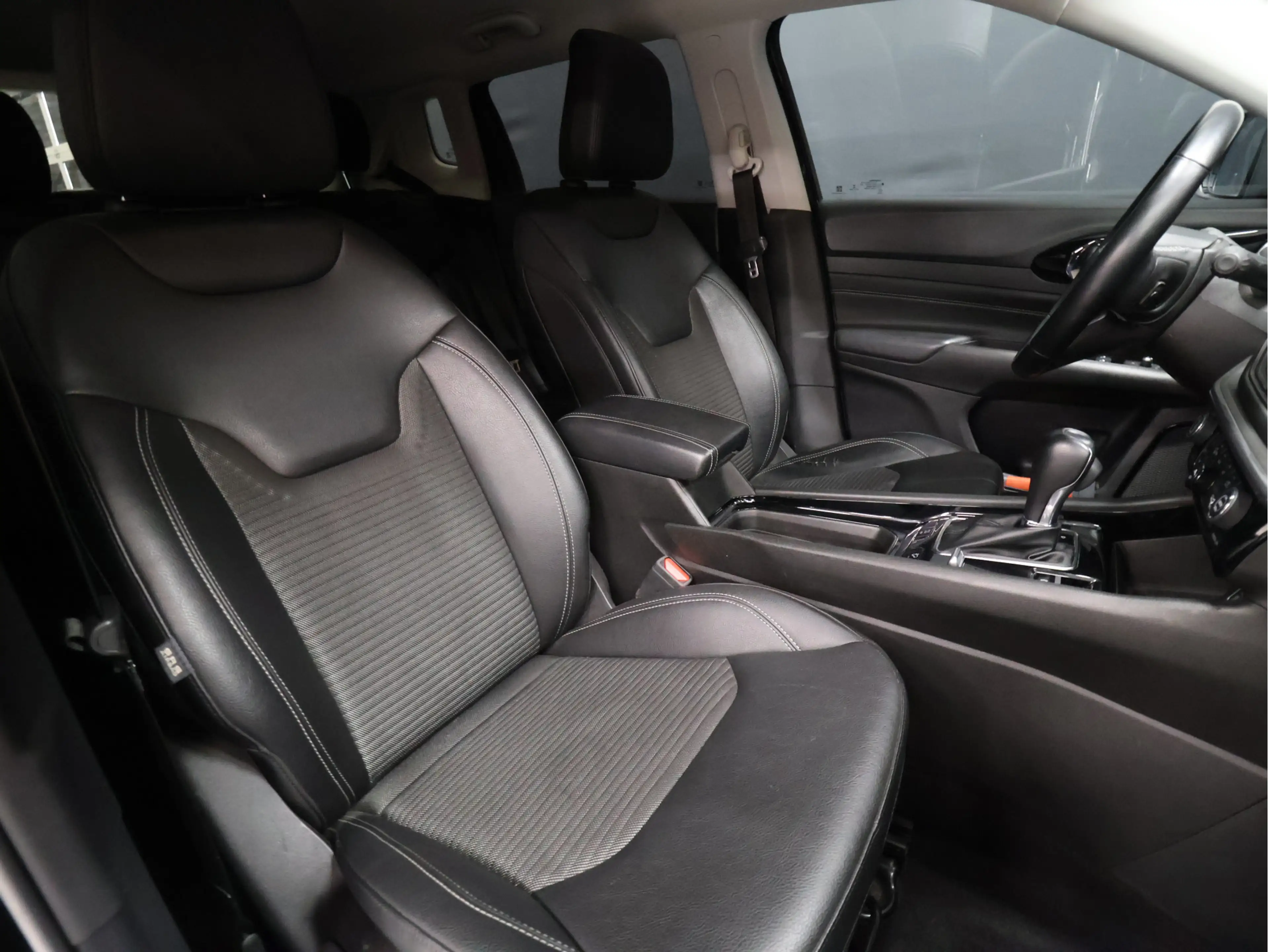 Jeep Compass 4xe 190 Plug-in Hybrid Electric Limited Lease Ed. — photo 6