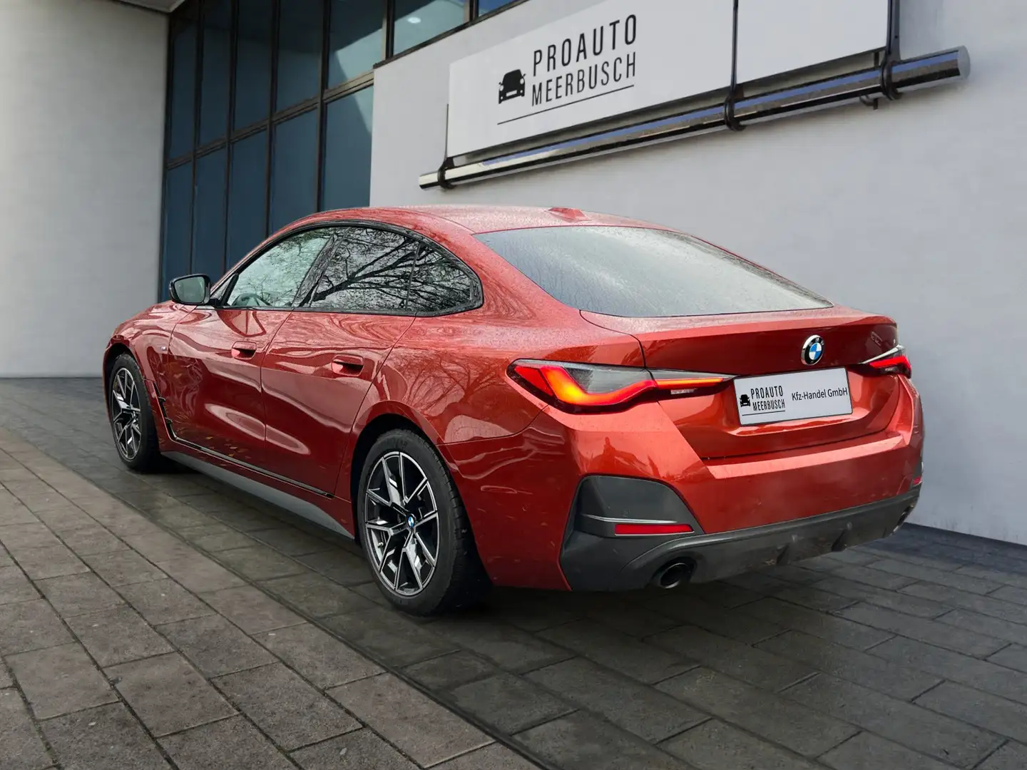 BMW 420 d xDrive Gran Coupe M Sport ACC/STNDHZNG/H&K Orange - 2
