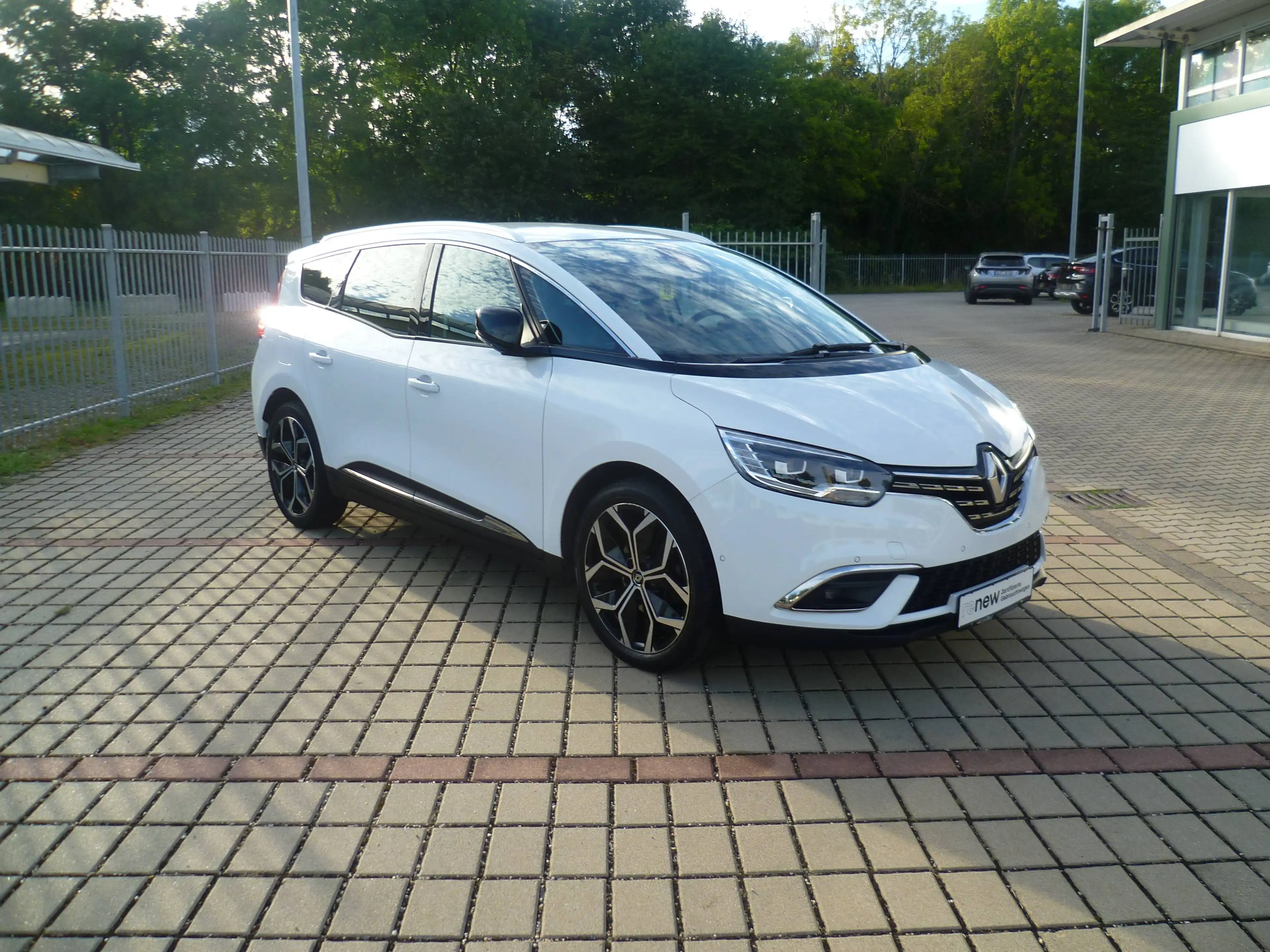 Renault Scenic TCe 140 GPF TECHNO / 7-Sitze — photo 7