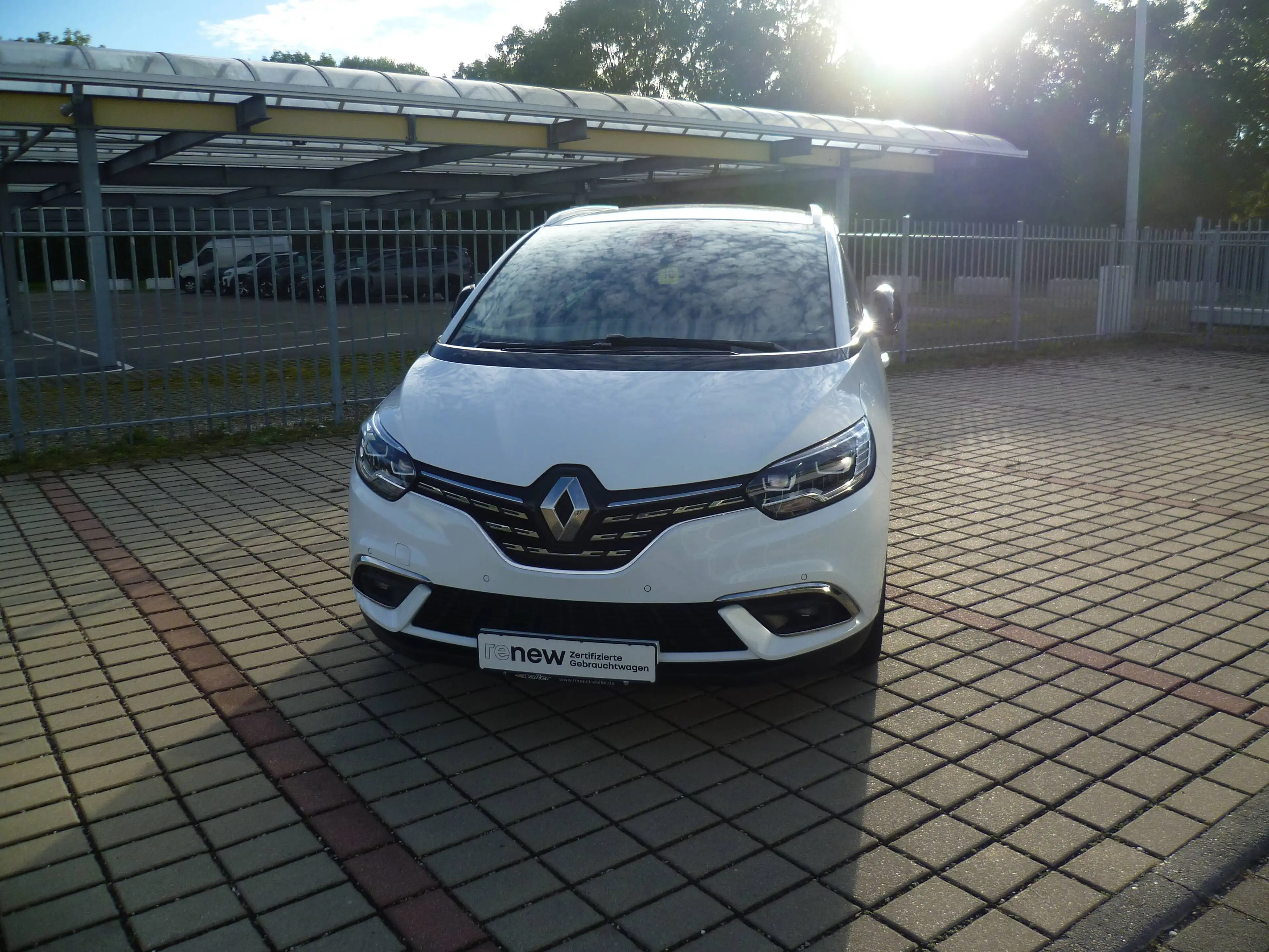 Renault Scenic TCe 140 GPF TECHNO / 7-Sitze — photo 8