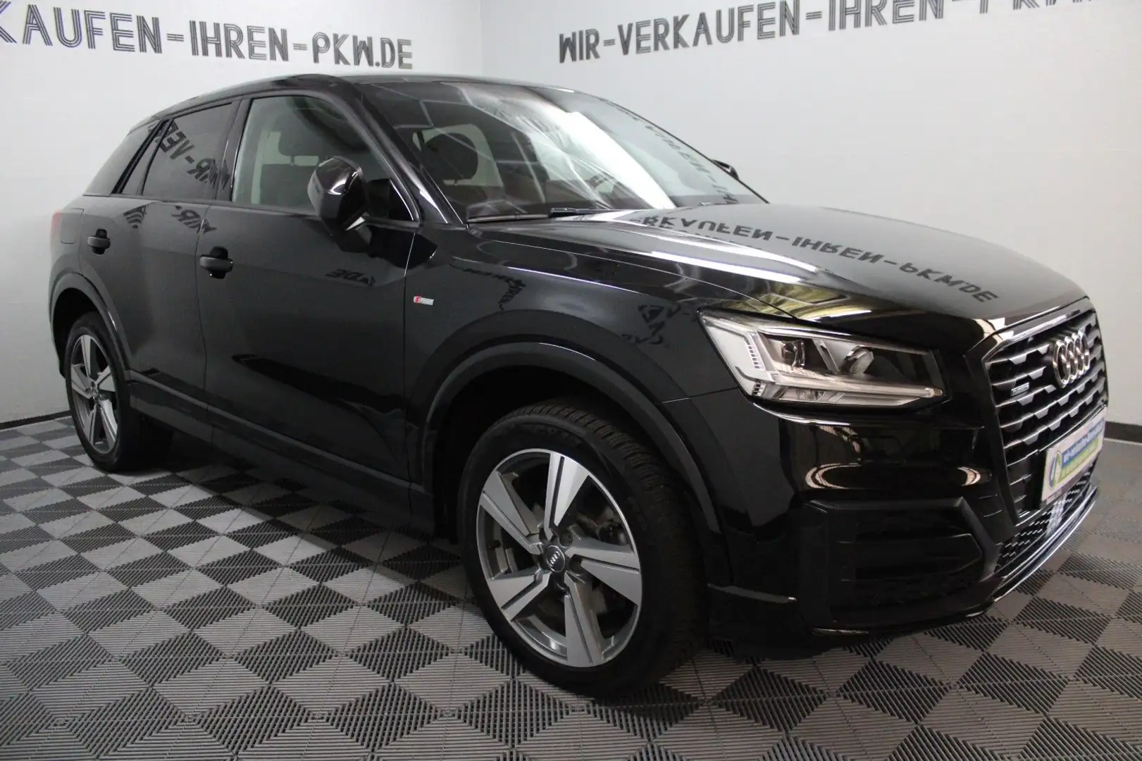 Audi Q2 40 TFSI quattro S-Line S Tronic *TÜV-NEU* Noir - 1