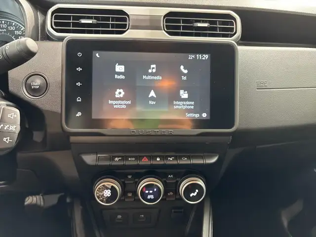Dacia Duster view 12